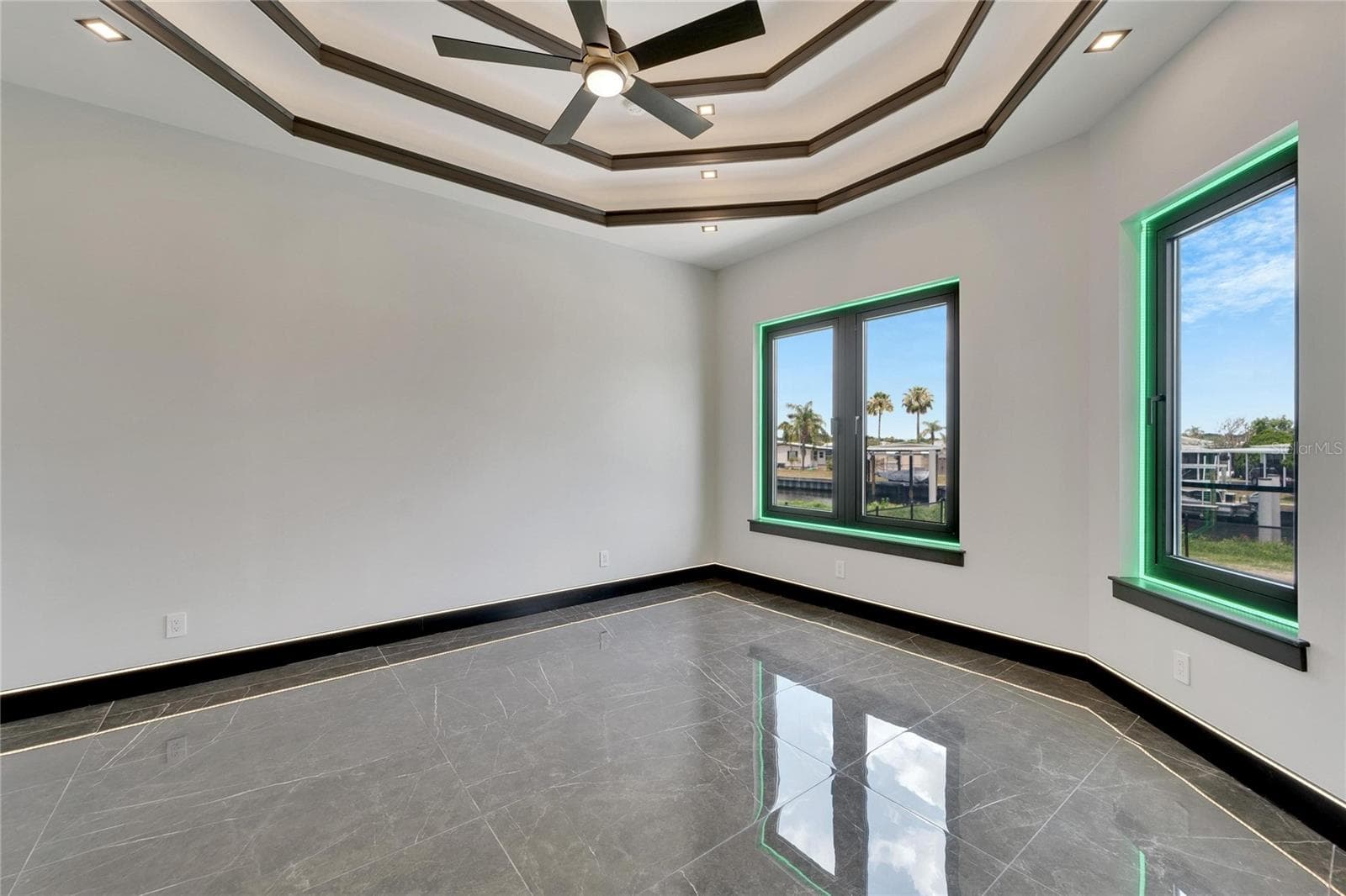 Single Family Residence at 6540 SIMONE SHORES CIR, APOLLO BEACH, photo 32 of 85