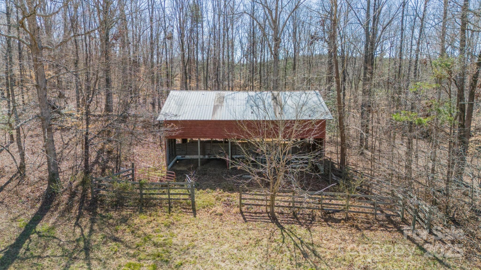 000 N Mountain Street