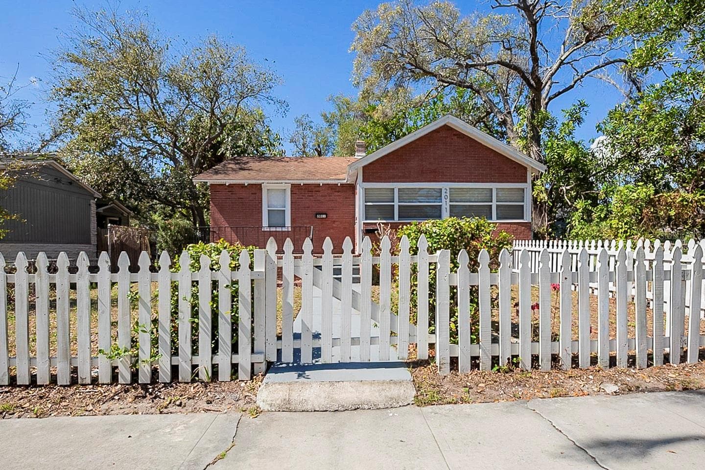 Single Family Residence at 2011 10TH ST S, ST PETERSBURG, photo 2 of 26