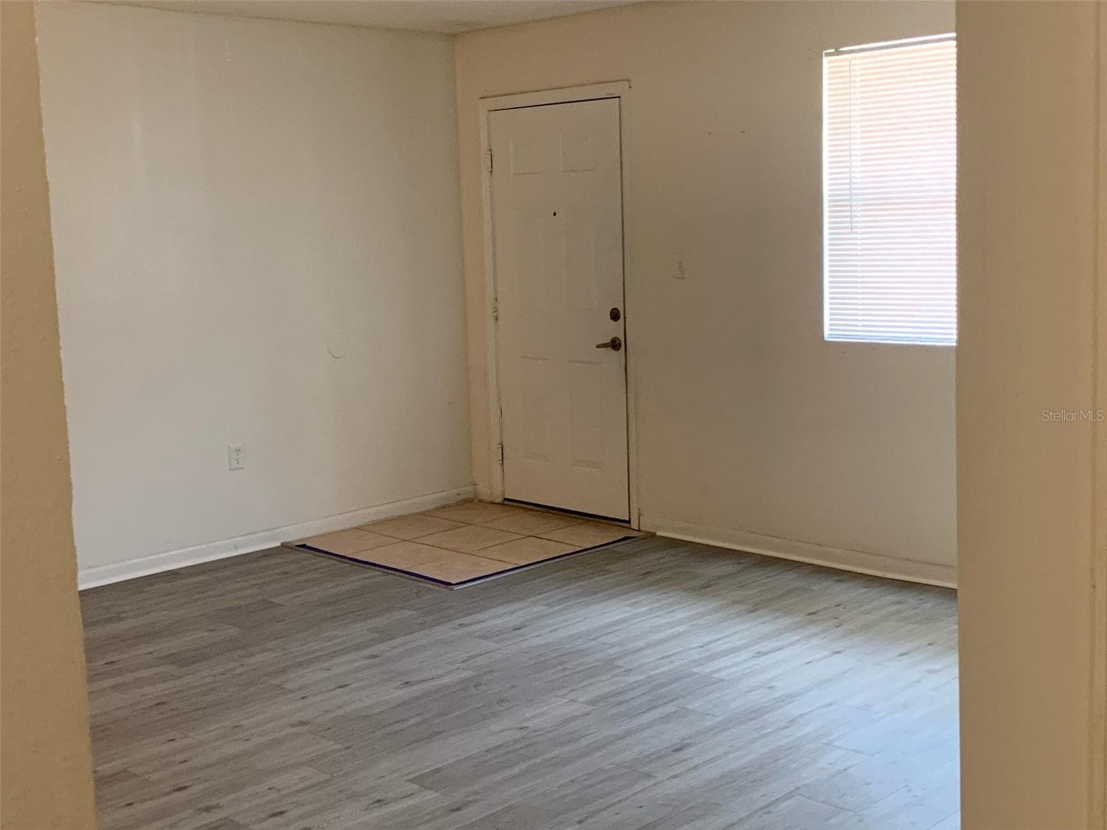 Condominium at 12403 HIBISCUS OAK PL #202, TAMPA, photo 4 of 40