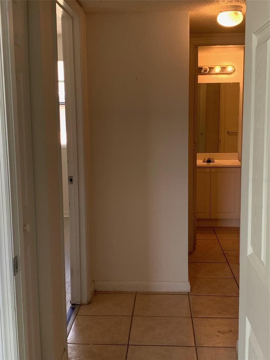 Condominium at 12403 HIBISCUS OAK PL #202, TAMPA, photo 19 of 40