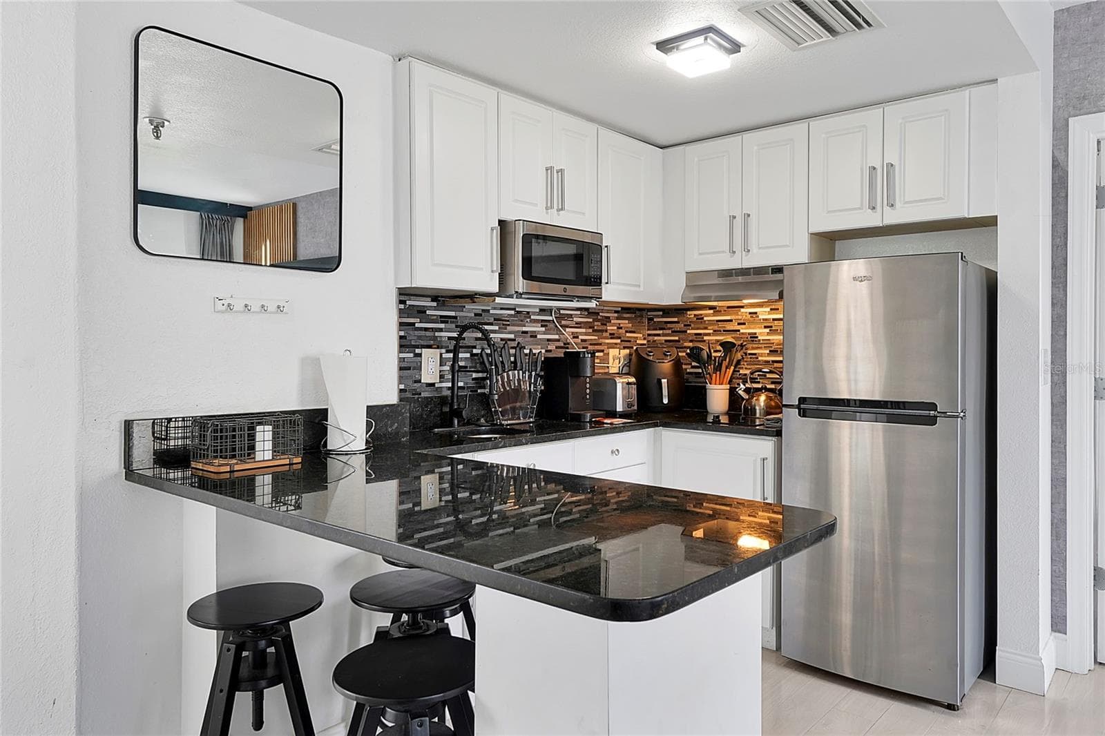 Condo - Hotel at 6165 CARRIER DR #3701, ORLANDO, photo 9 of 39