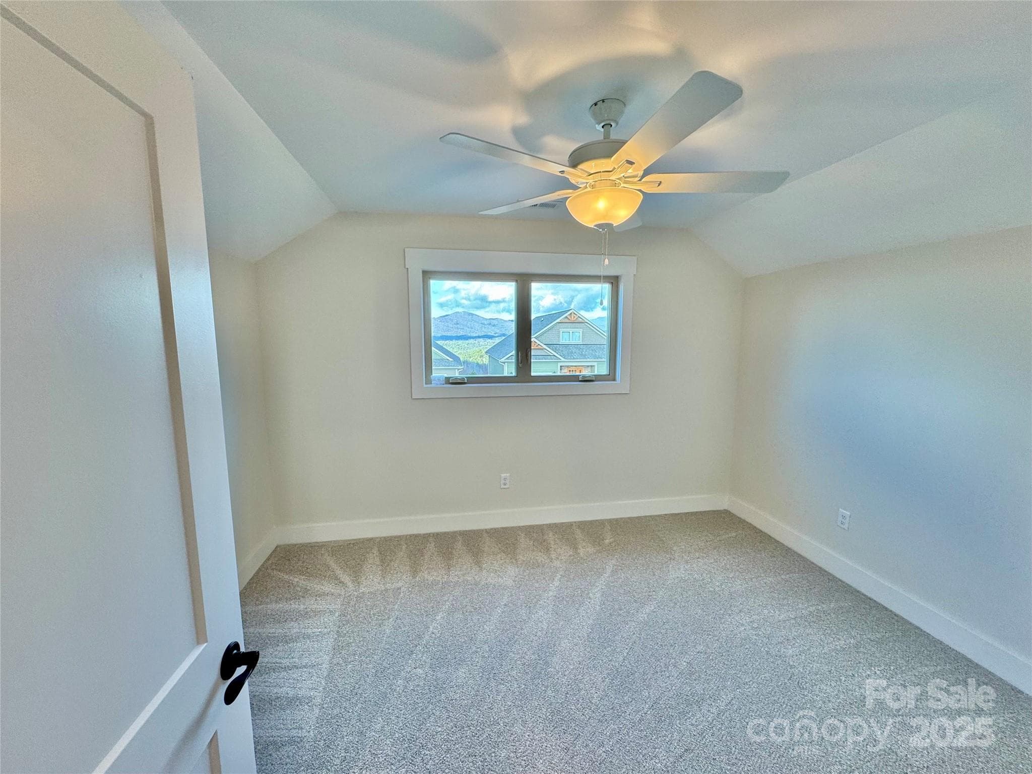 Single Family Residence at 1387 River Club Ridge, Lenoir, photo 24 of 48