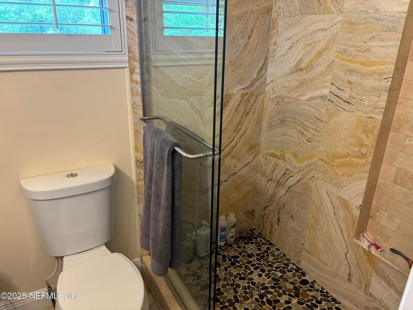 Bath - 6001 BIRD ISLAND DR, LADY LAKE