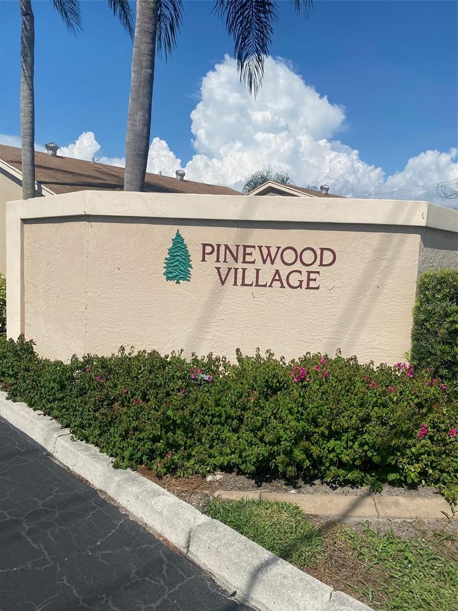 Condominium at 2763 WOODGATE LN #208, SARASOTA, photo 3 of 25