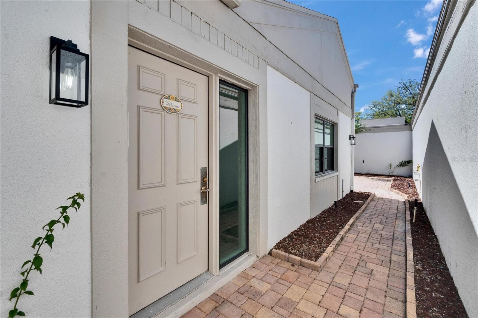 Front Entrance to home - 370 S WOODLANDS DR, OLDSMAR