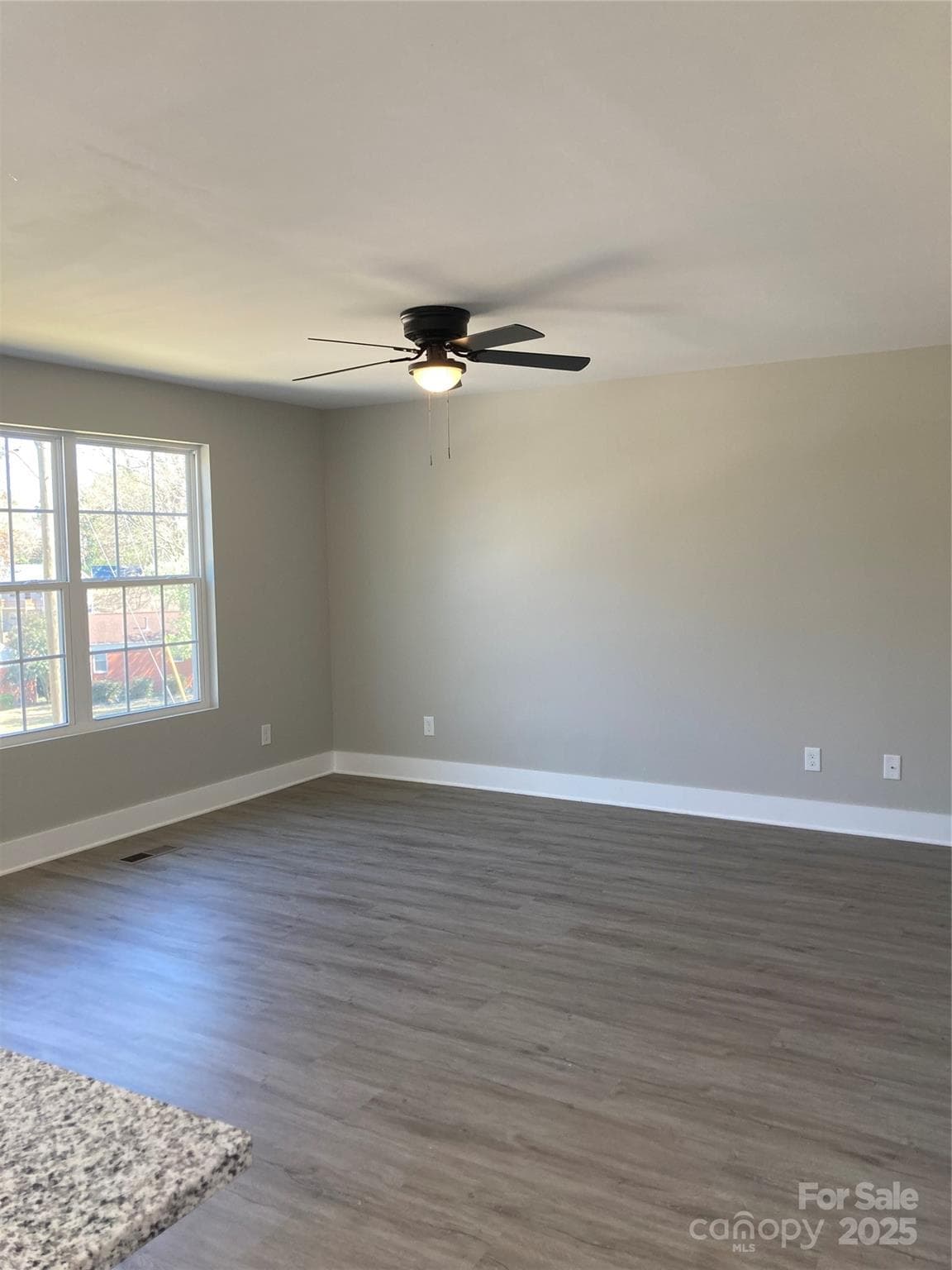 Single Family Residence at 1537 POSTON Circle, Gastonia, photo 4 of 21