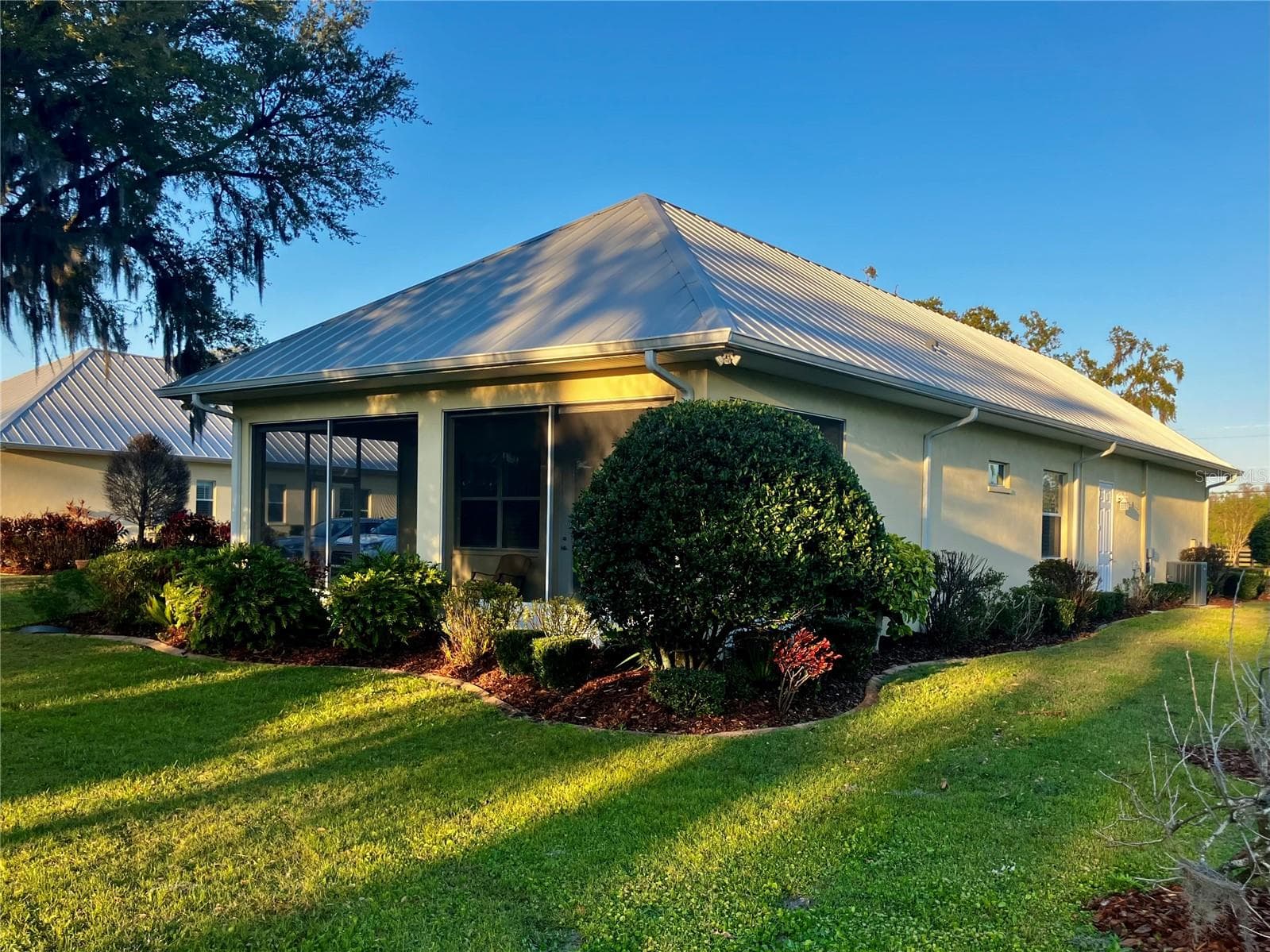 Cottage back porch - 3709 GALLAGHER RD, PLANT CITY