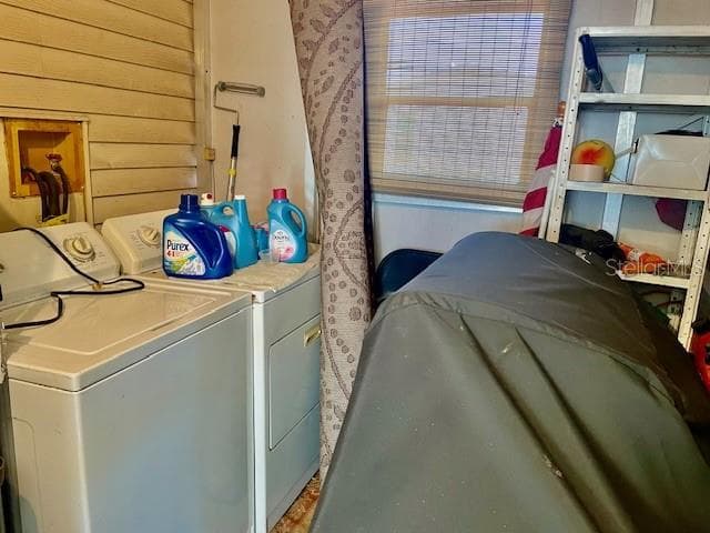 Storage Room Laundry - 5707 45TH ST E #109, BRADENTON