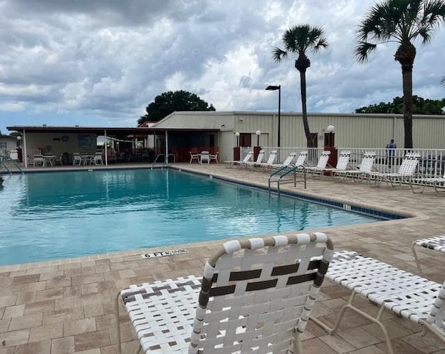 Pool - 5707 45TH ST E #109, BRADENTON