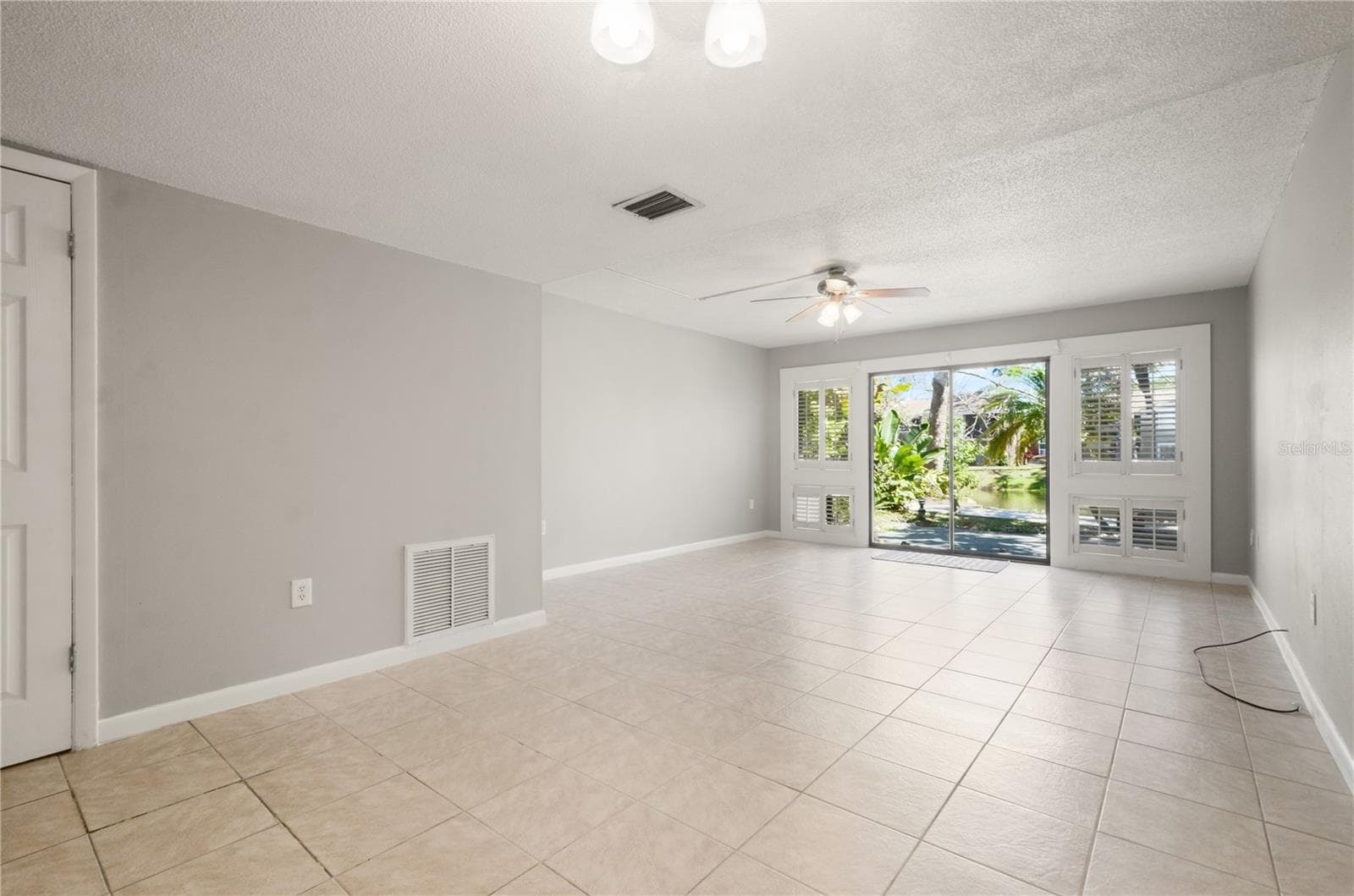 large living space - 6114 PEREGRINE AVE #D03, ORLANDO
