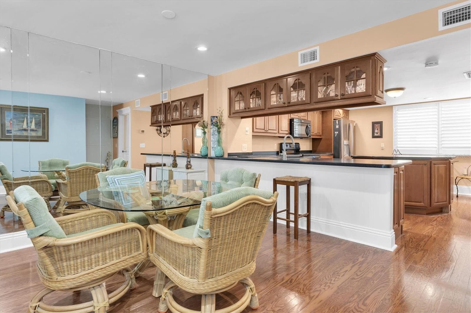 Townhouse at 553 HAVEN POINT DR, TREASURE ISLAND, photo 8 of 42