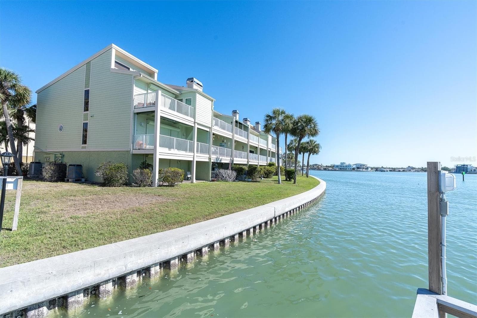 Townhouse at 553 HAVEN POINT DR, TREASURE ISLAND, photo 42 of 42