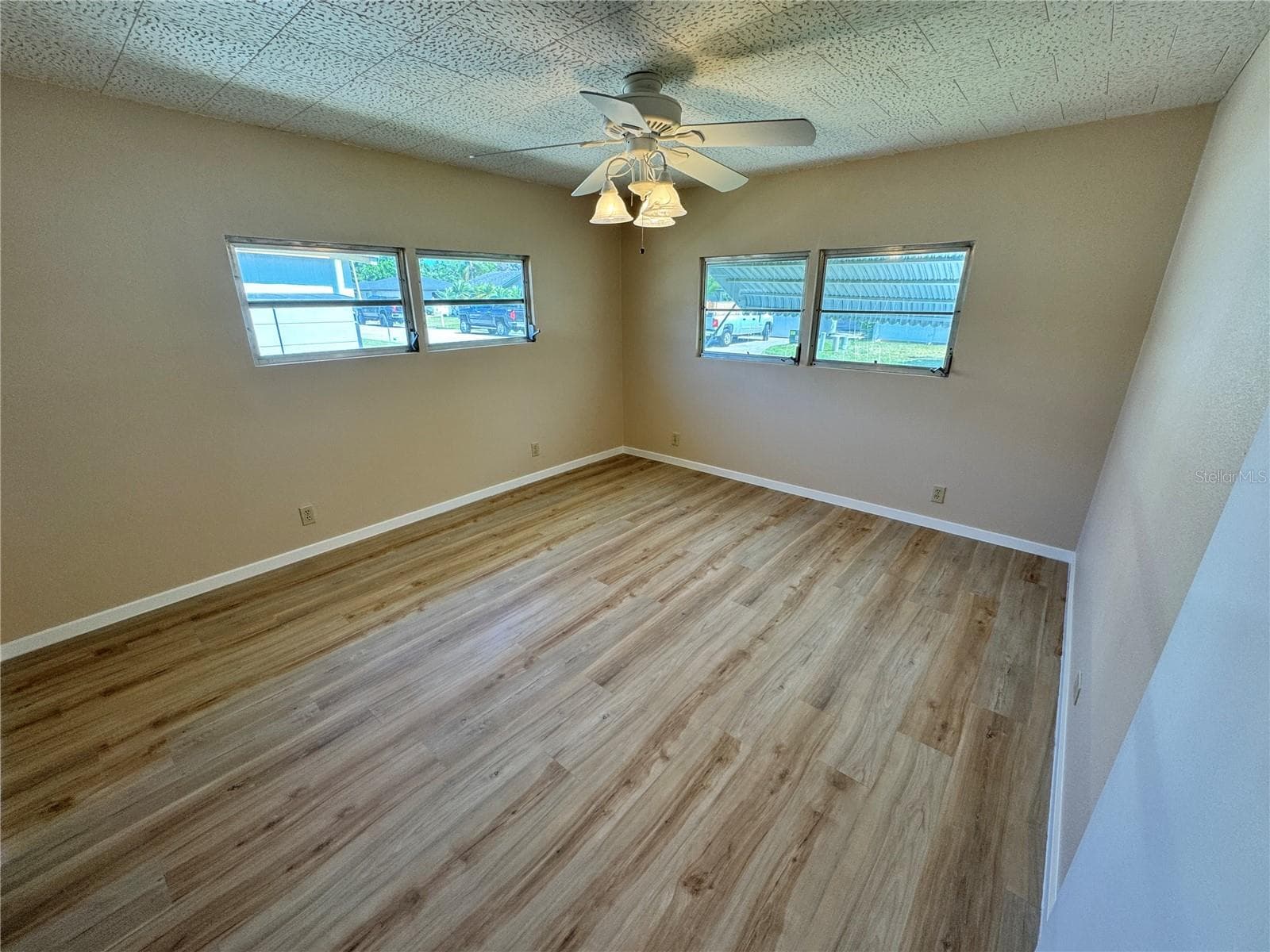 Primary - 2331 BELLEAIR RD #Lot 237, CLEARWATER