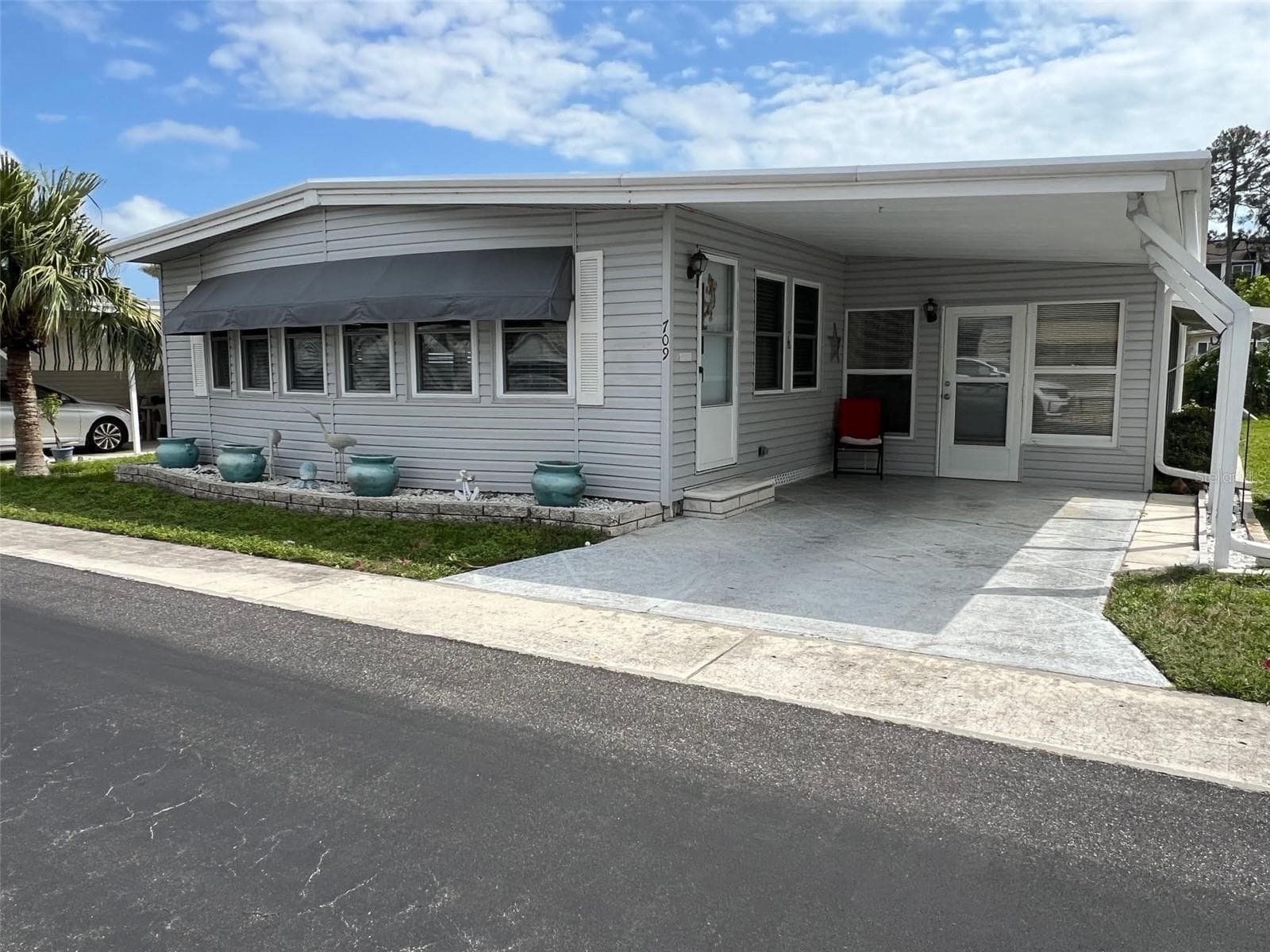 Manufactured Home at 709 SUGAR PALM ST, LARGO, photo 2 of 34