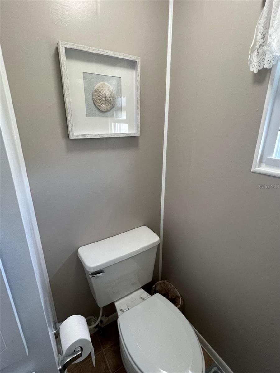 Manufactured Home at 709 SUGAR PALM ST, LARGO, photo 24 of 34