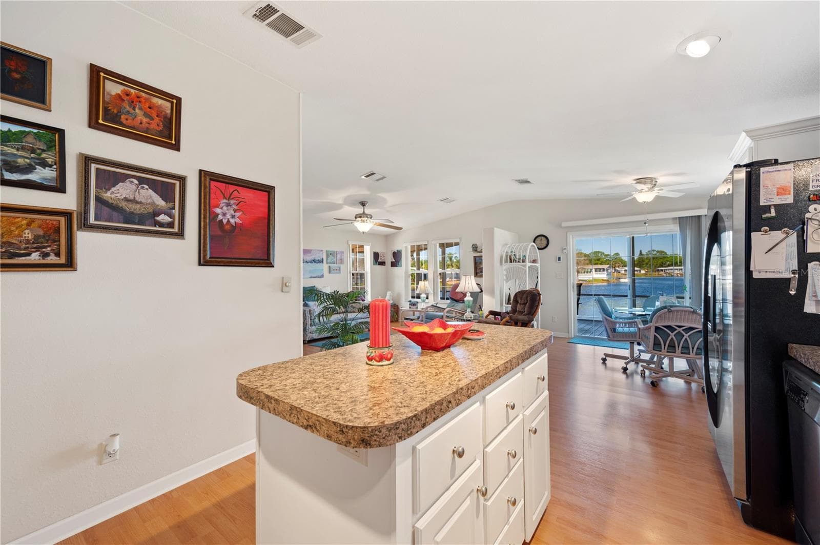 Large Kitchen, plenty of storage - 38 QUEEN OF WATERS ST, LAKE WALES
