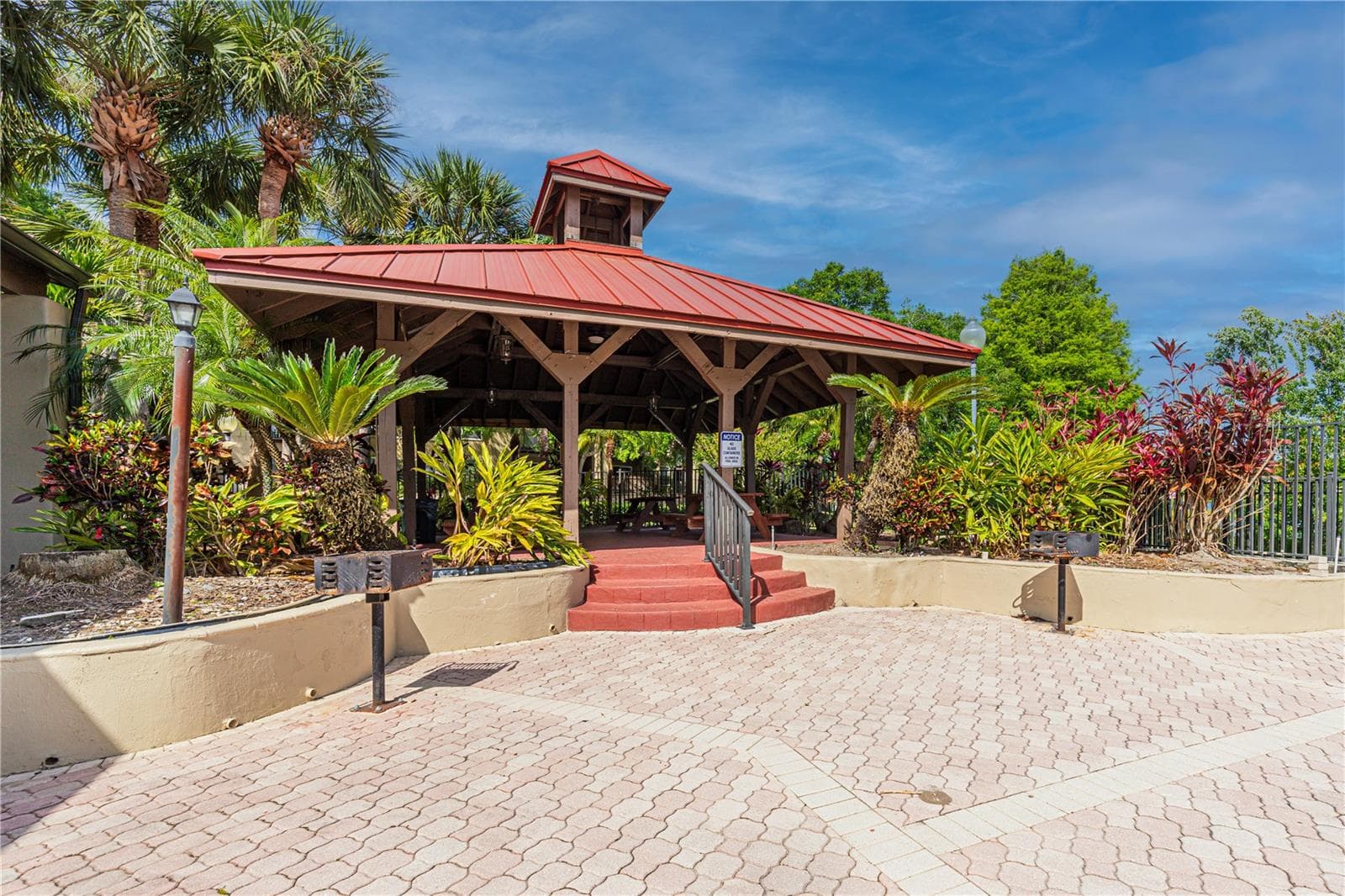 Condominium at 200 AFTON SQ #108, ALTAMONTE SPRINGS, photo 36 of 42