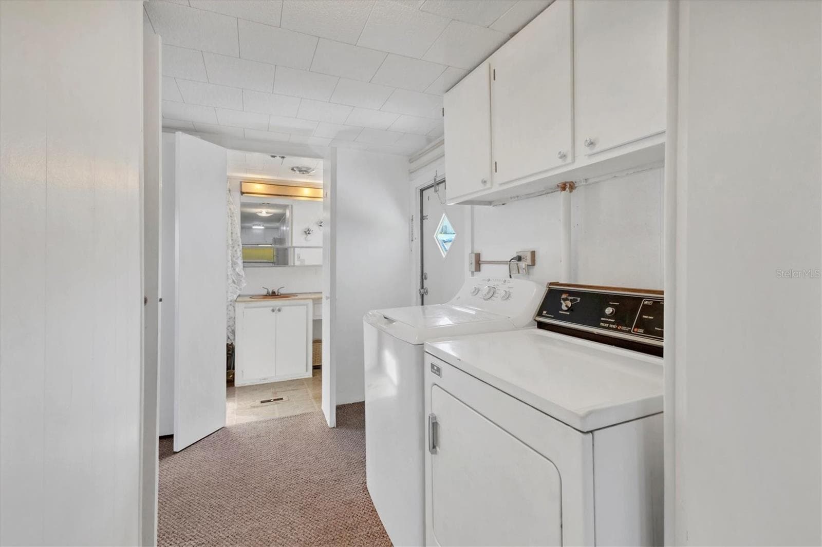 Inside Laundry Room - 1212 41ST AVENUE DR E, ELLENTON