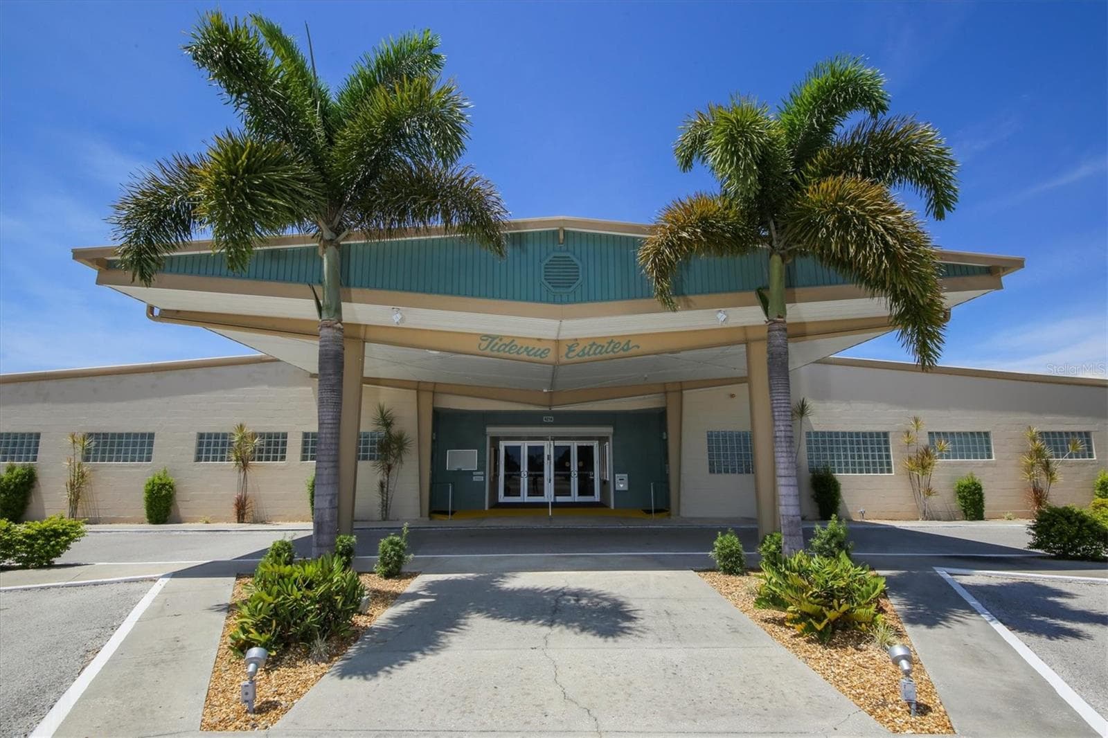 Recreational Center - 1212 41ST AVENUE DR E, ELLENTON