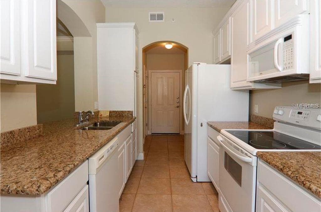 Condominium at 1400 CELEBRATION AVE #102, CELEBRATION, photo 8 of 19