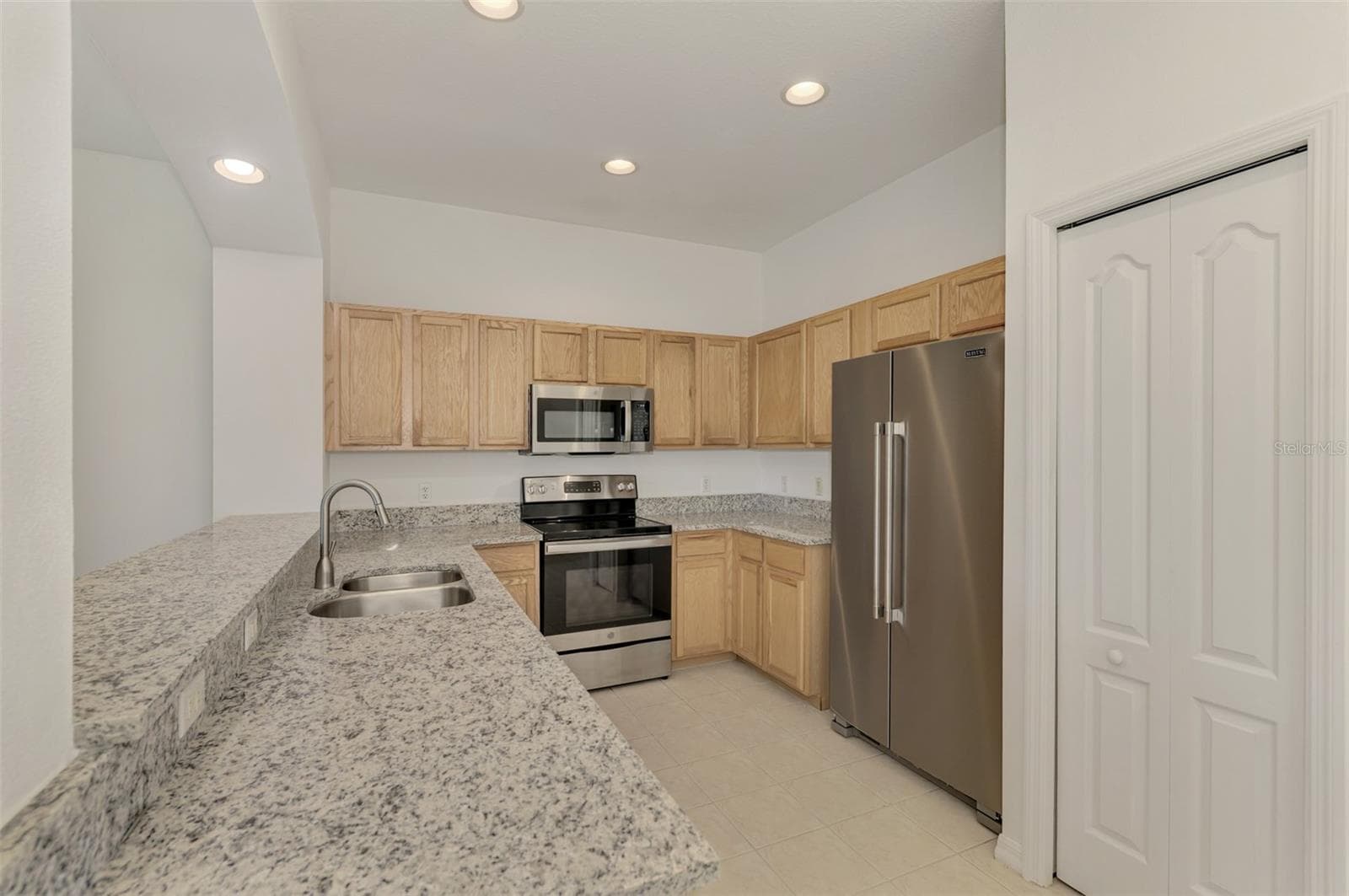 Townhouse at 1156 JONAH DR, NORTH PORT, photo 11 of 62