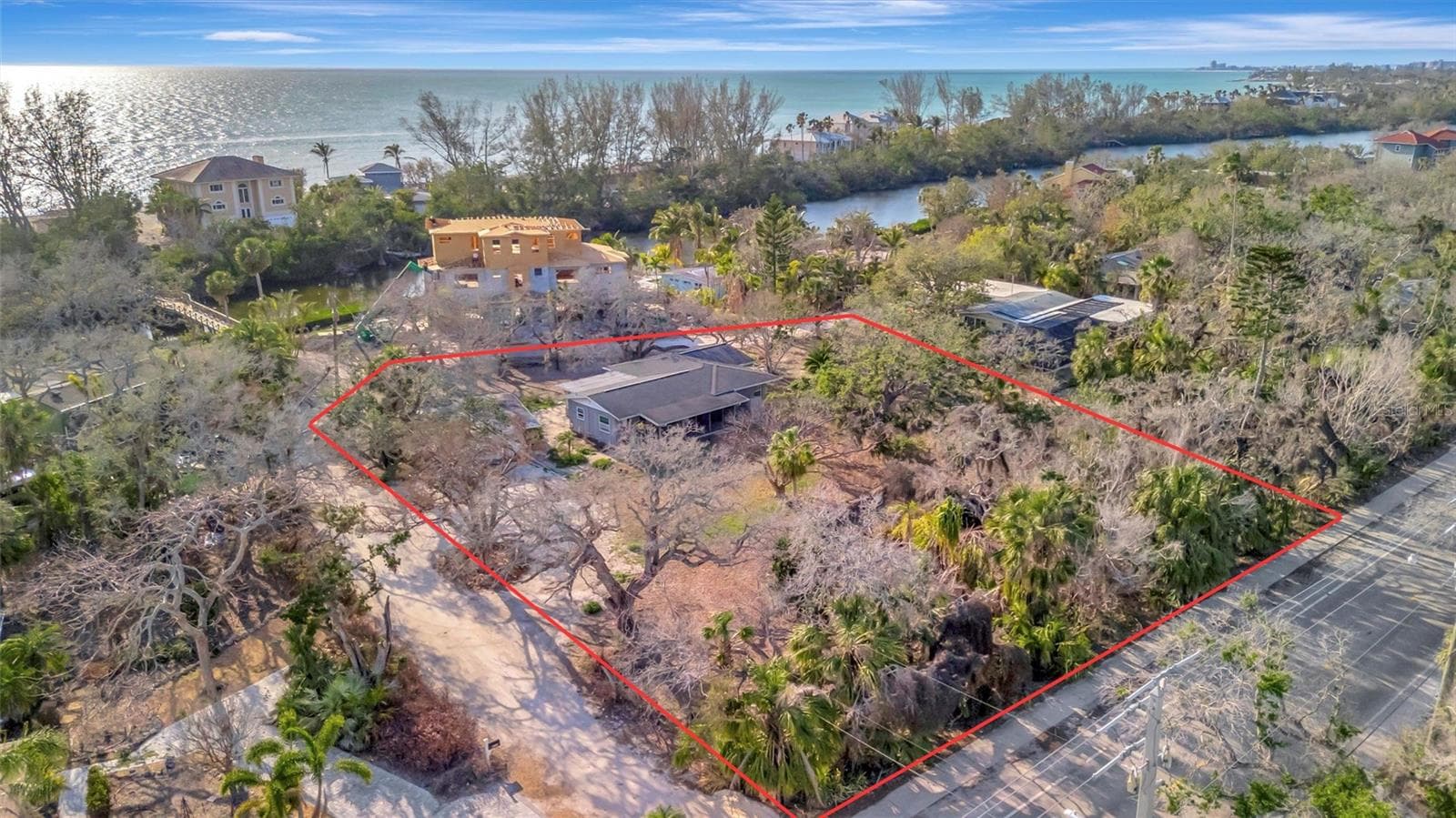 Single Family Residence at 8555 HERON LAGOON CIR, SARASOTA, photo 8 of 42