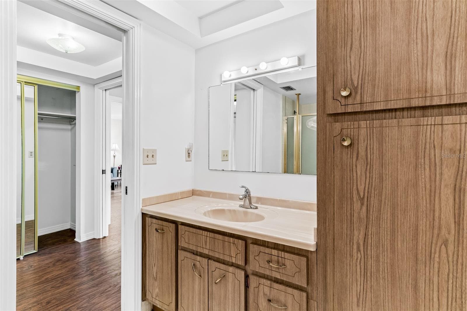 Bathroom - 147 BLUFF VIEW DR #206, BELLEAIR BLUFFS