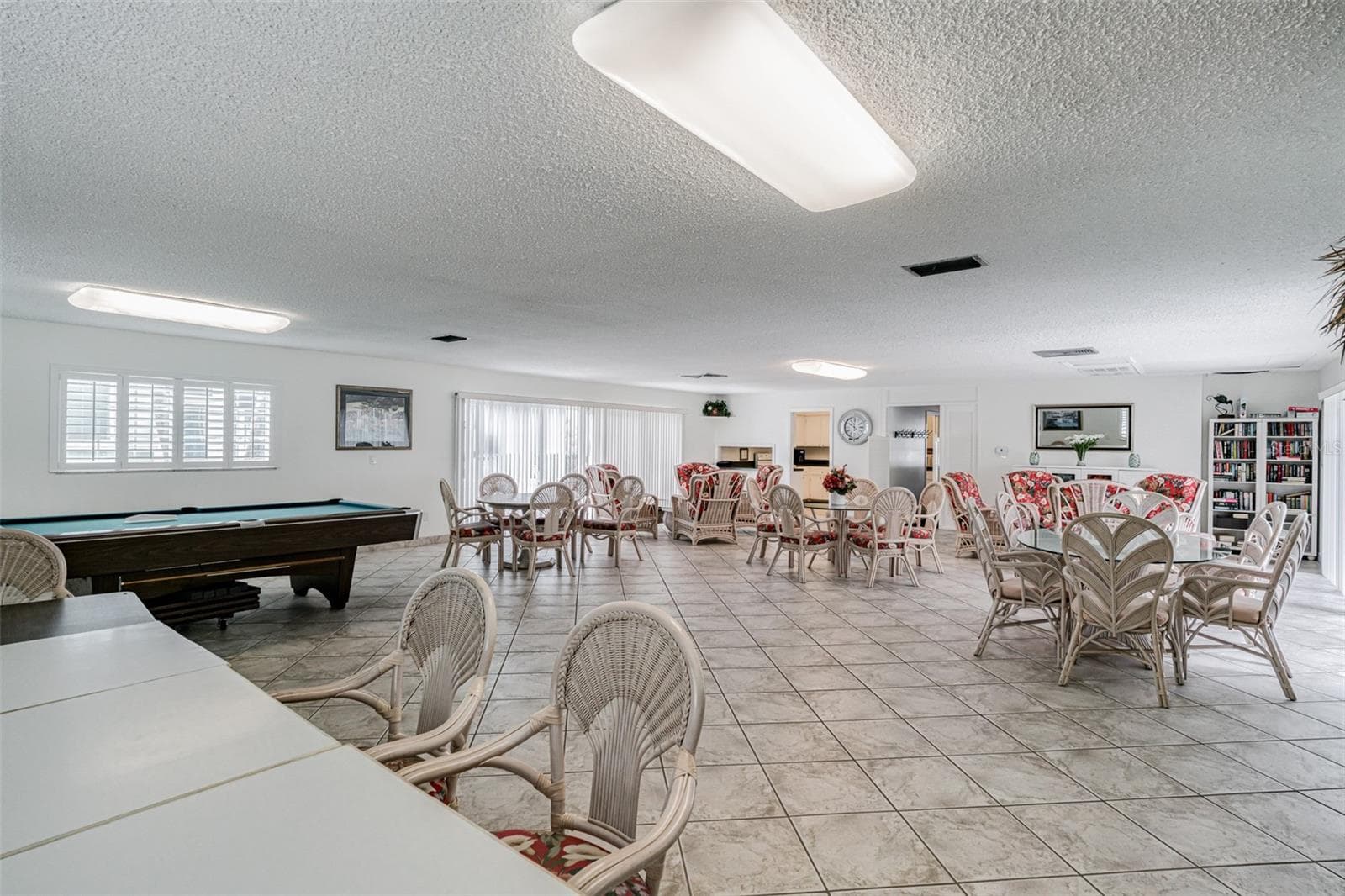 Clubhouse - 147 BLUFF VIEW DR #206, BELLEAIR BLUFFS