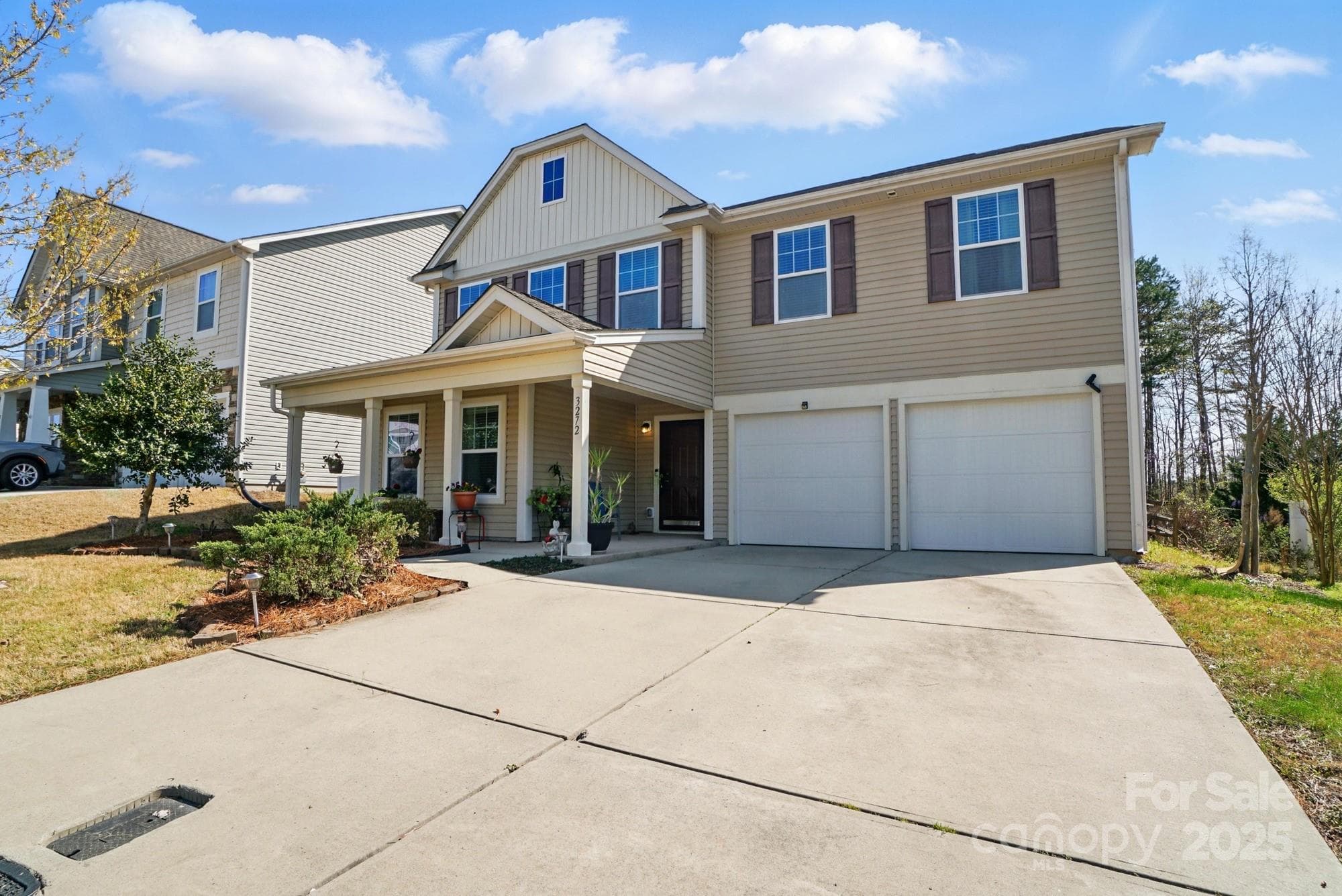Single Family Residence at 3272 Saddlebrook Drive, Midland, photo 2 of 44