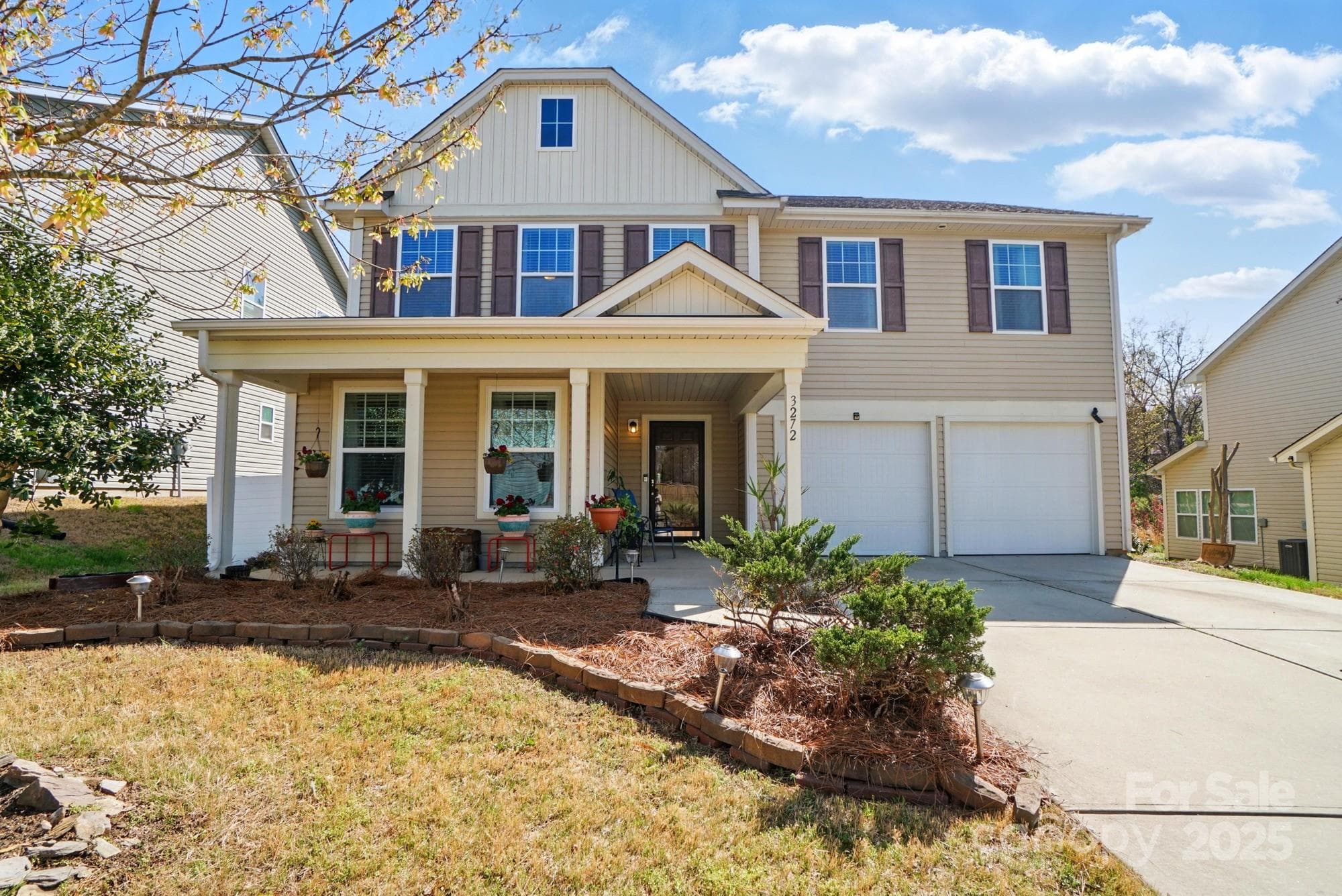 Single Family Residence at 3272 Saddlebrook Drive, Midland, photo 3 of 44