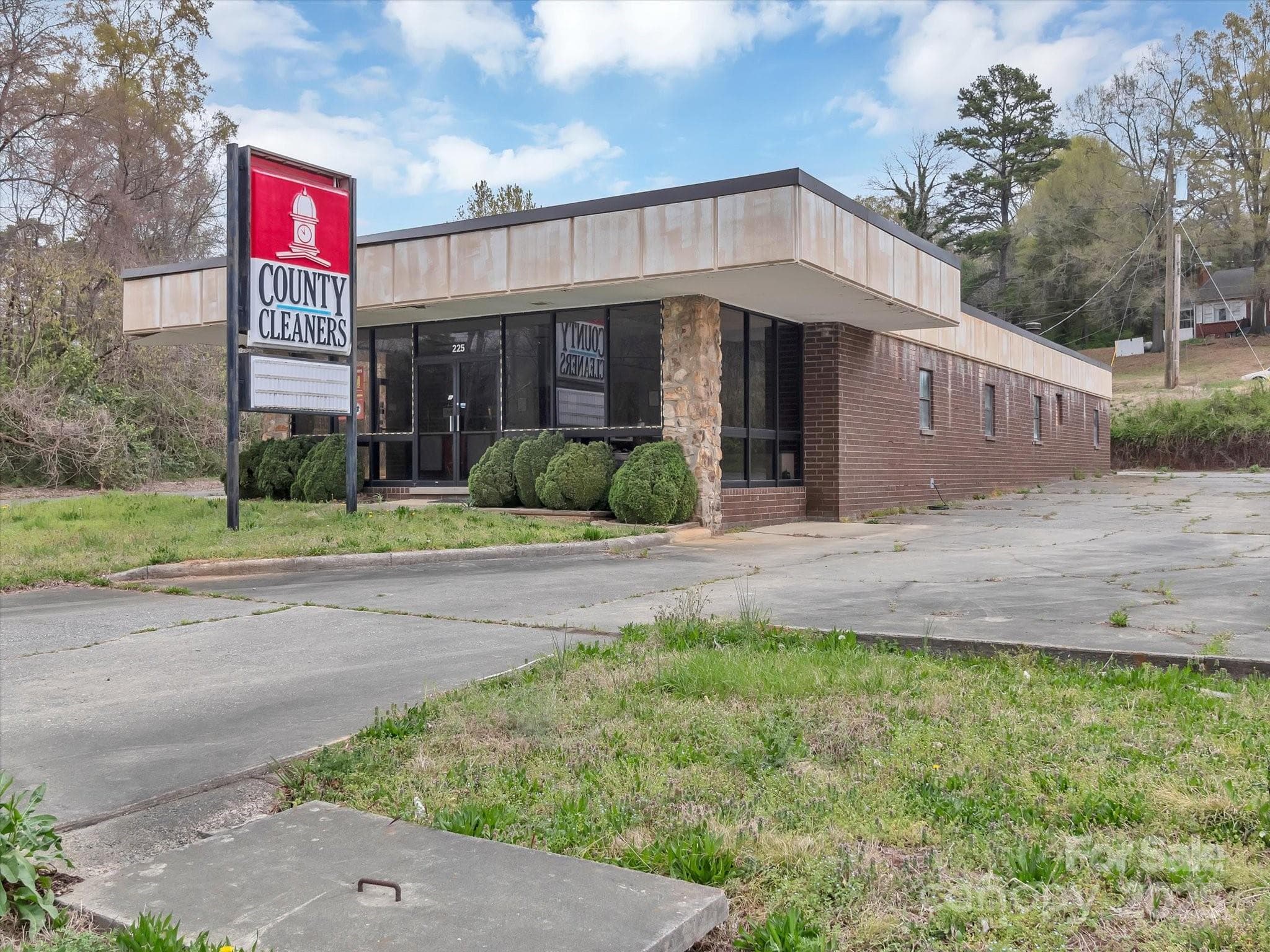 225 SE Branchview Drive SE