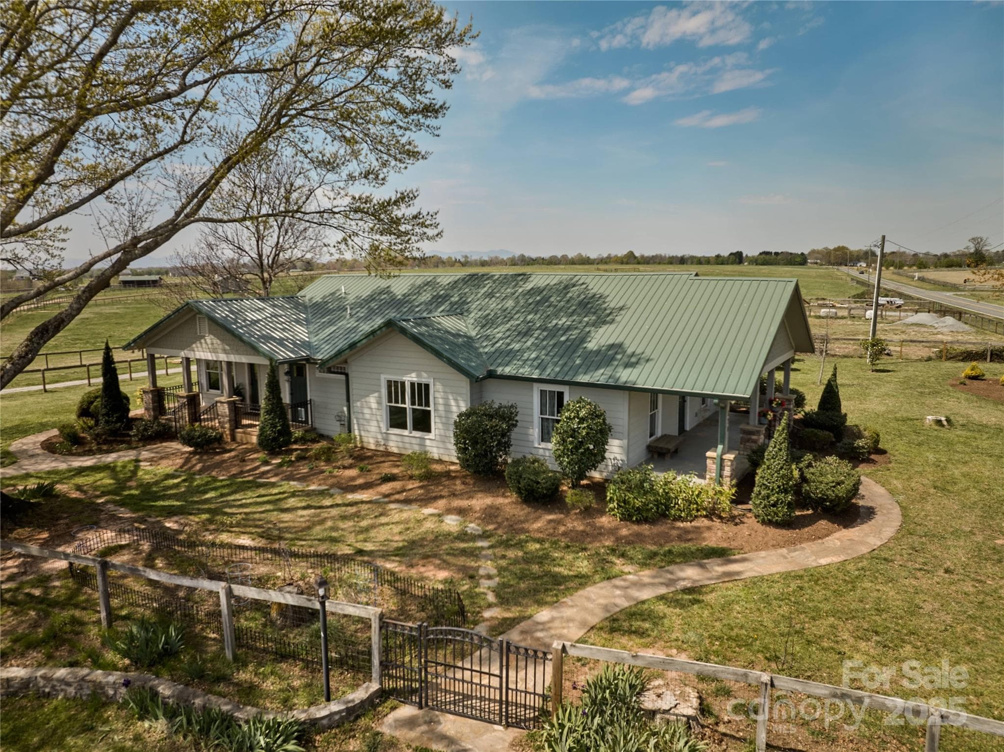 Single Family Residence at 570 Lambs Grill Road, Rutherfordton, photo 2 of 40