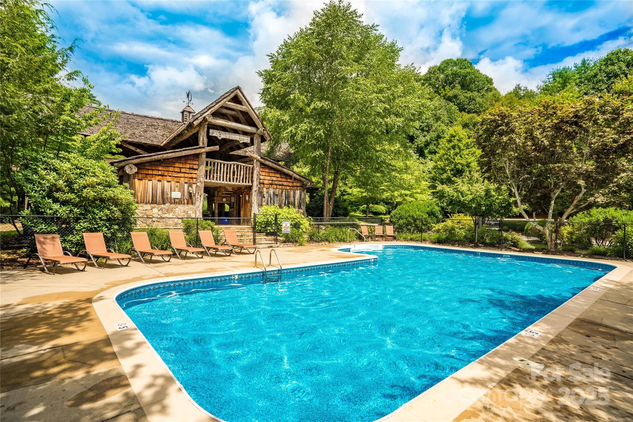 WL VC Pool - Mars Hill
