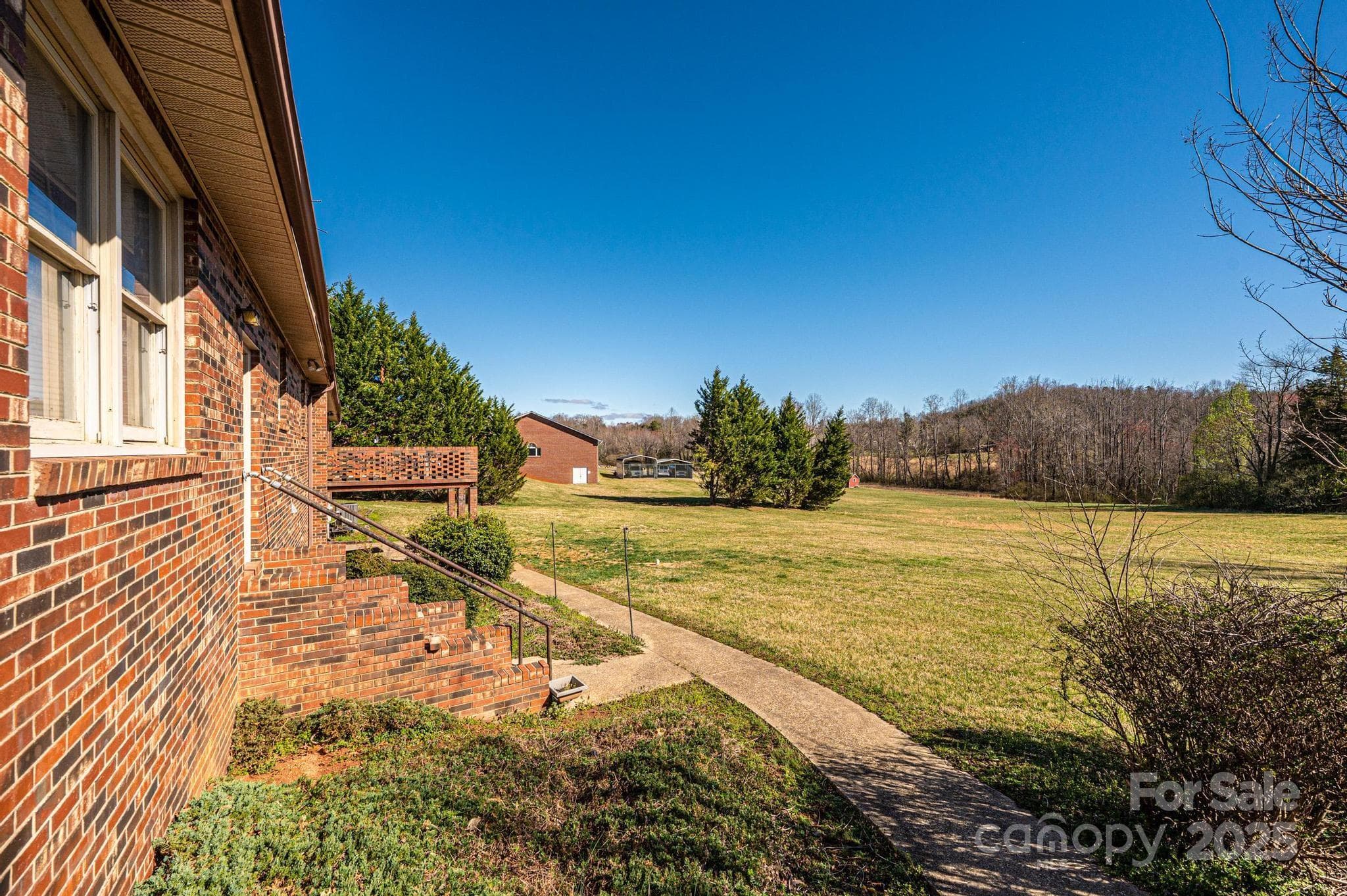 Single Family Residence at Lenoir, photo 10 of 42