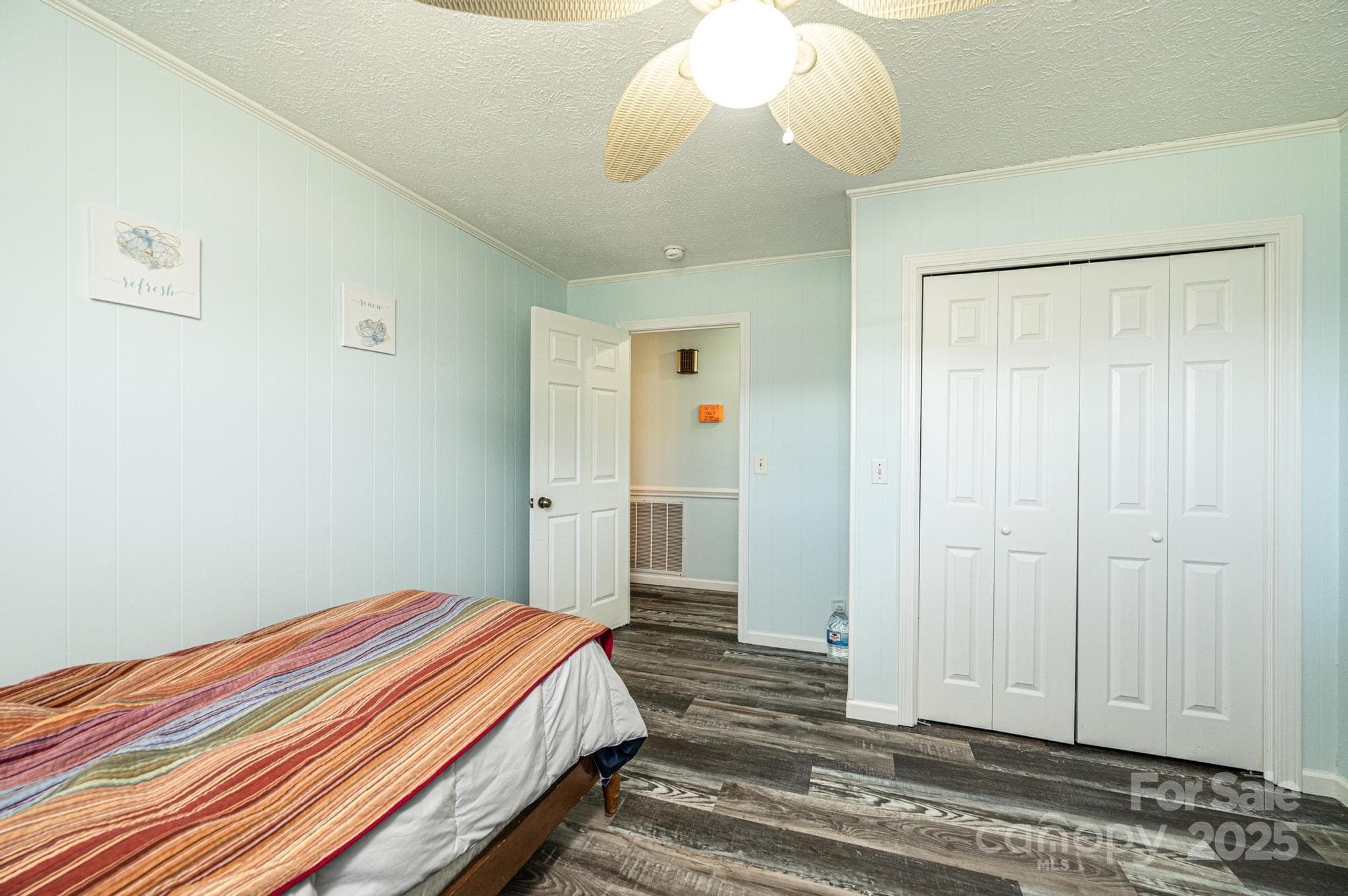 Single Family Residence at Lenoir, photo 18 of 42