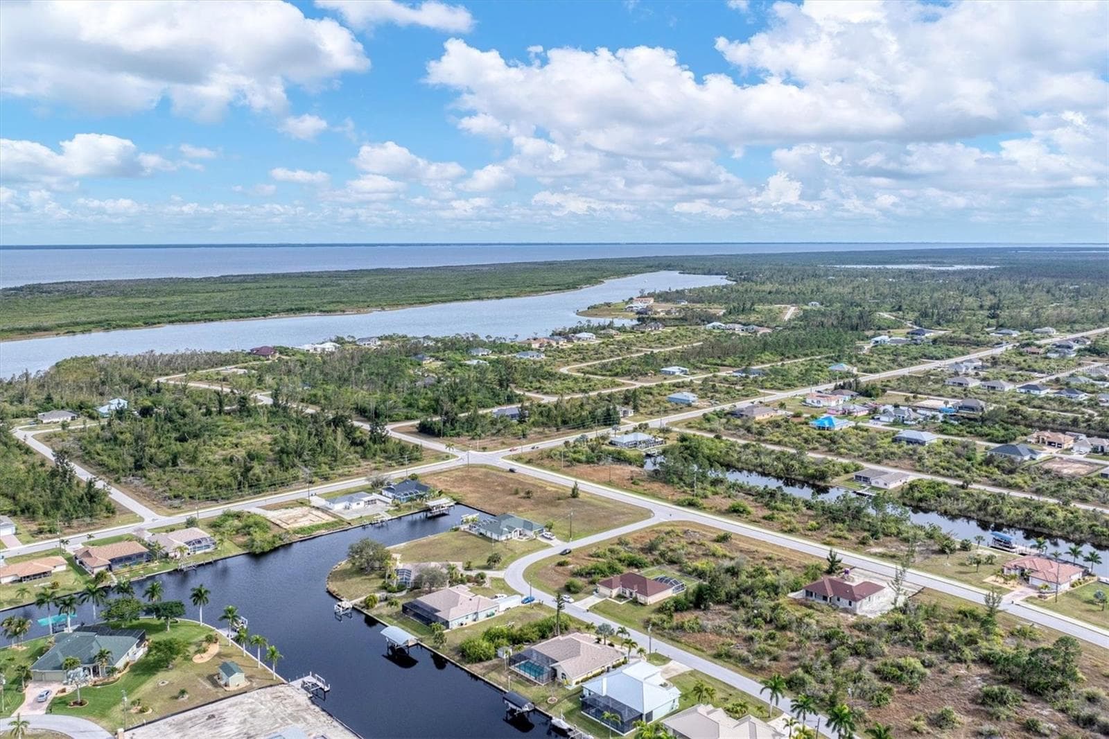 Single Family Residence at 15500 LONGVIEW RD, PORT CHARLOTTE, photo 21 of 42