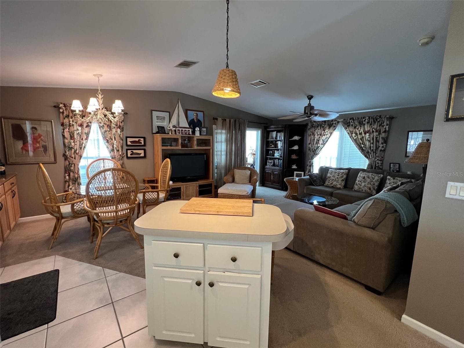 Manufactured Home at 29250 US HIGHWAY 19 N #434, CLEARWATER, photo 10 of 33