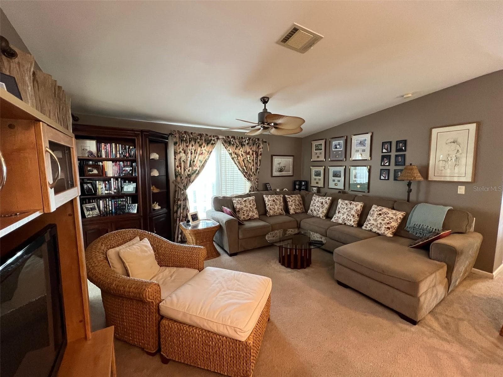 Manufactured Home at 29250 US HIGHWAY 19 N #434, CLEARWATER, photo 12 of 33