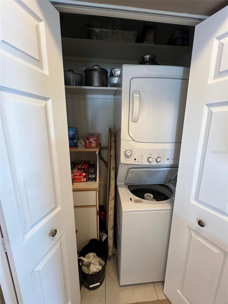 Manufactured Home at 29250 US HIGHWAY 19 N #434, CLEARWATER, photo 18 of 33