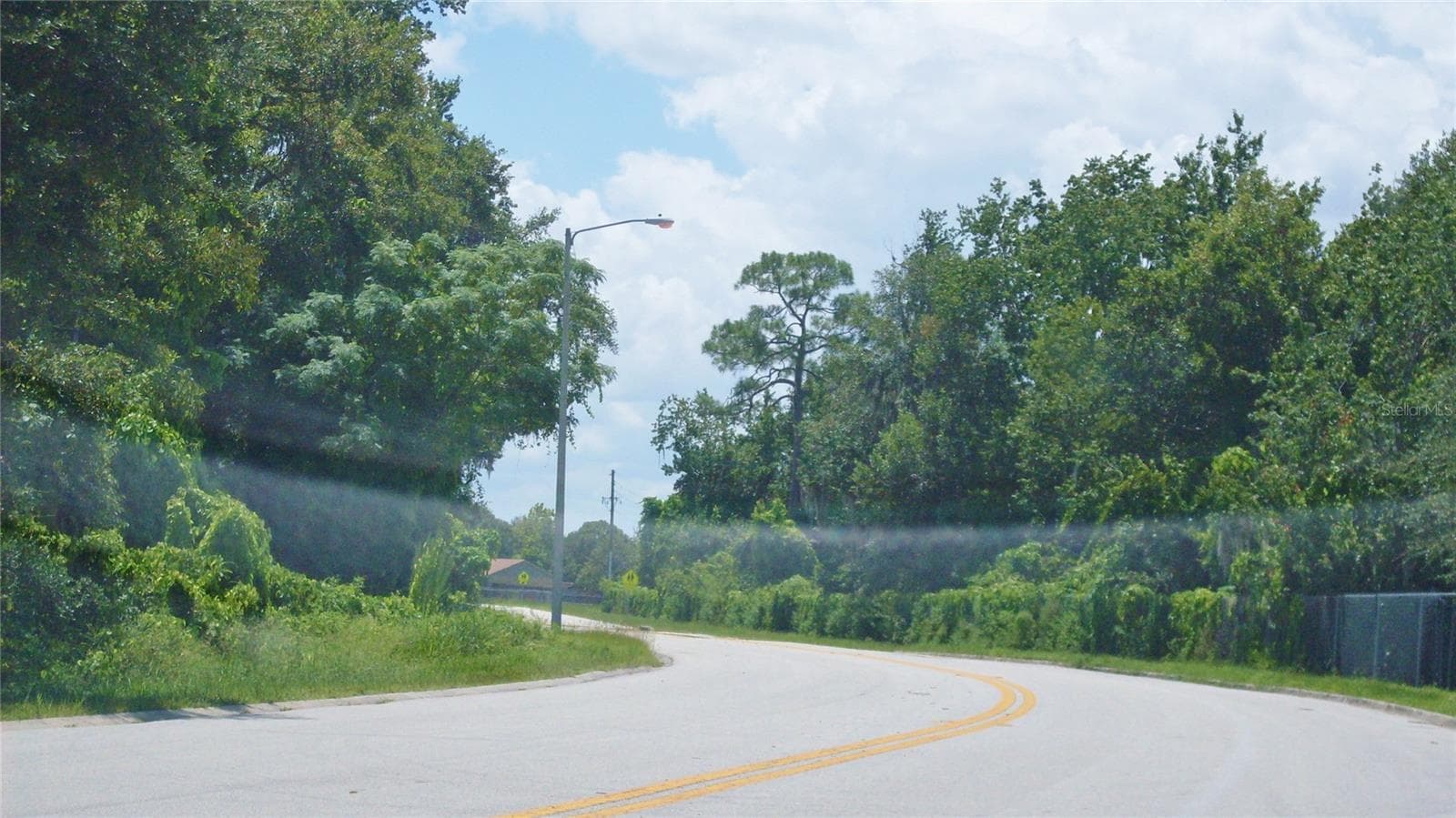 SUBURBAN DR