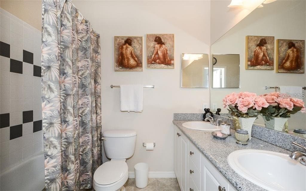 Townhouse at 7685 PLANTATION CIR #B, UNIVERSITY PARK, photo 13 of 31
