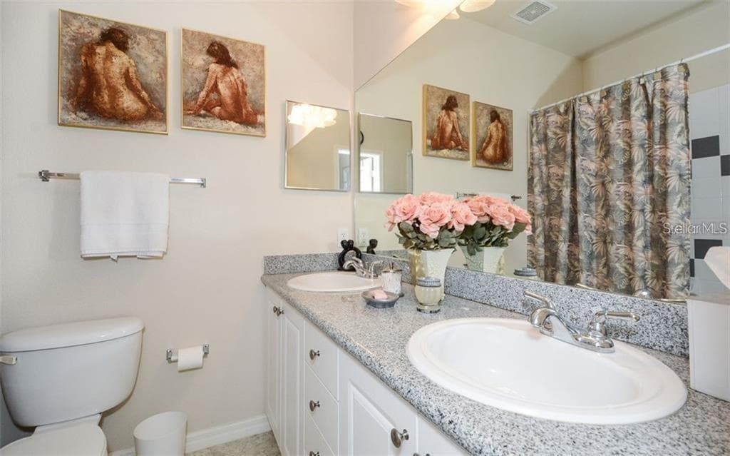 Townhouse at 7685 PLANTATION CIR #B, UNIVERSITY PARK, photo 14 of 31