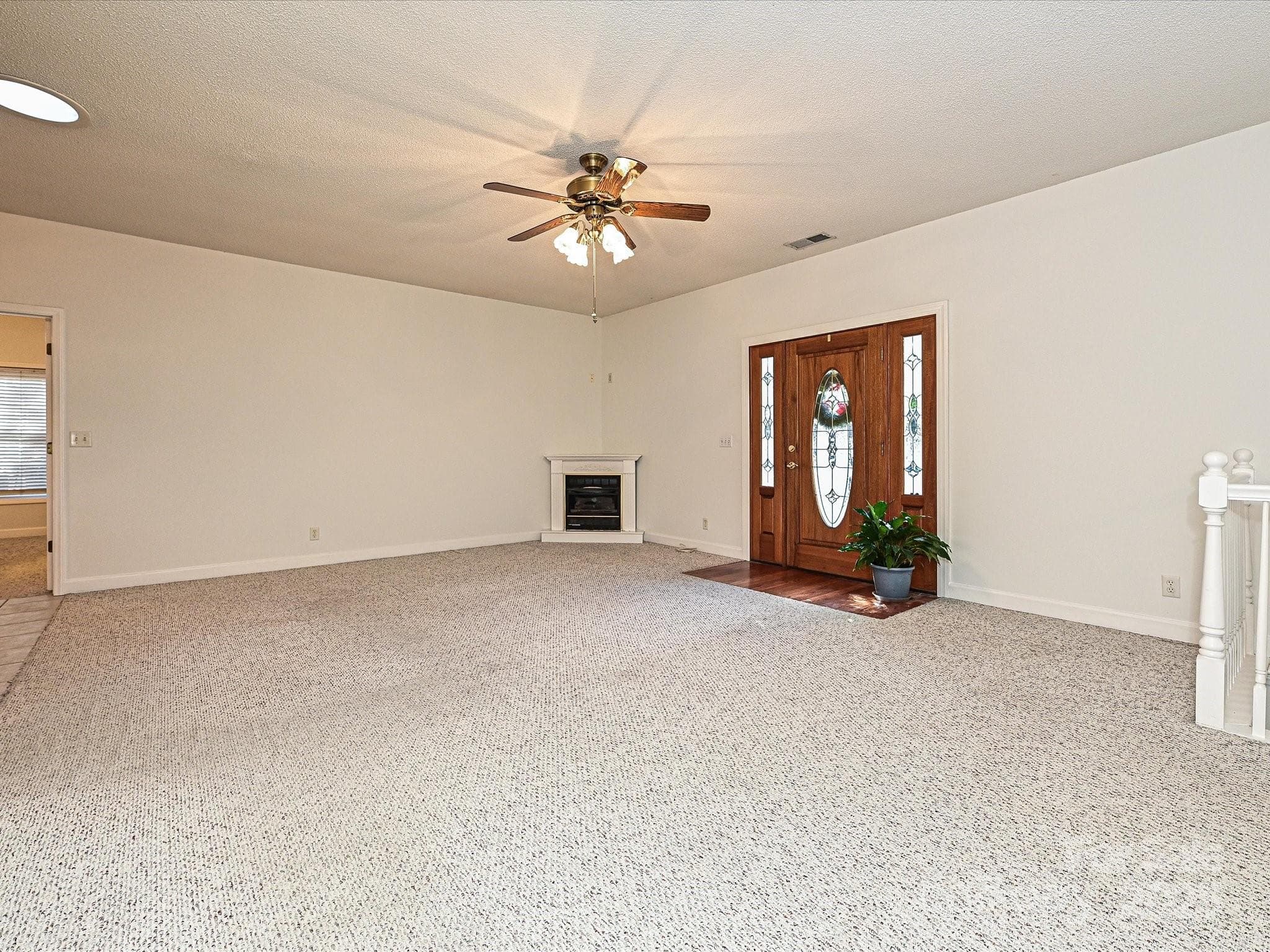 Single Family Residence at Tega Cay, photo 7 of 40