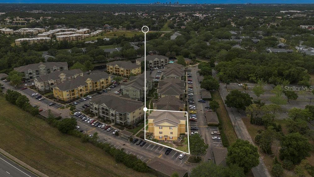 Aerial of complex highlighting the building - 8213 CLAIRE ANN DR #108, ORLANDO