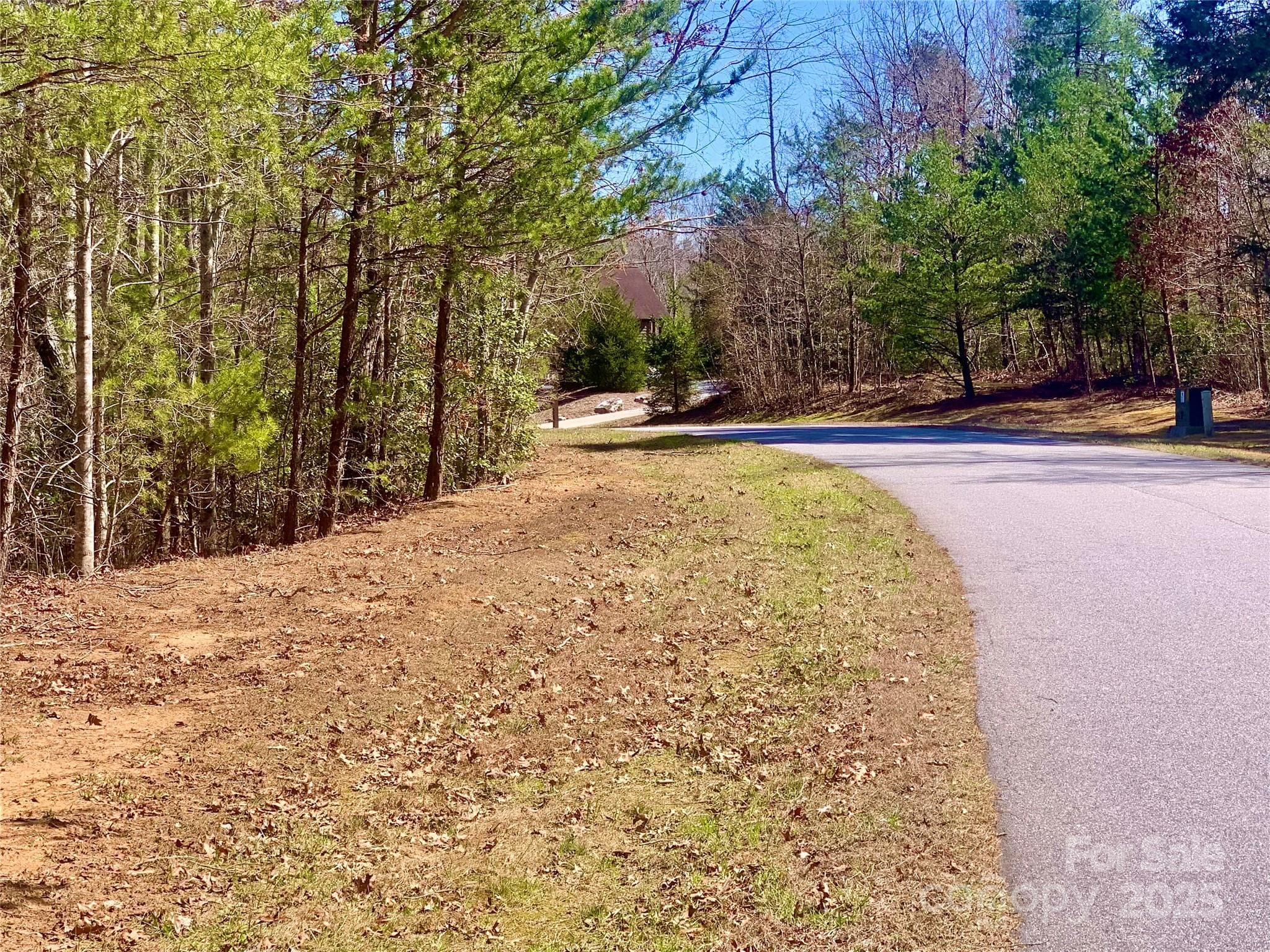 2.12 acres, Lot 2 Round Mountain Parkway