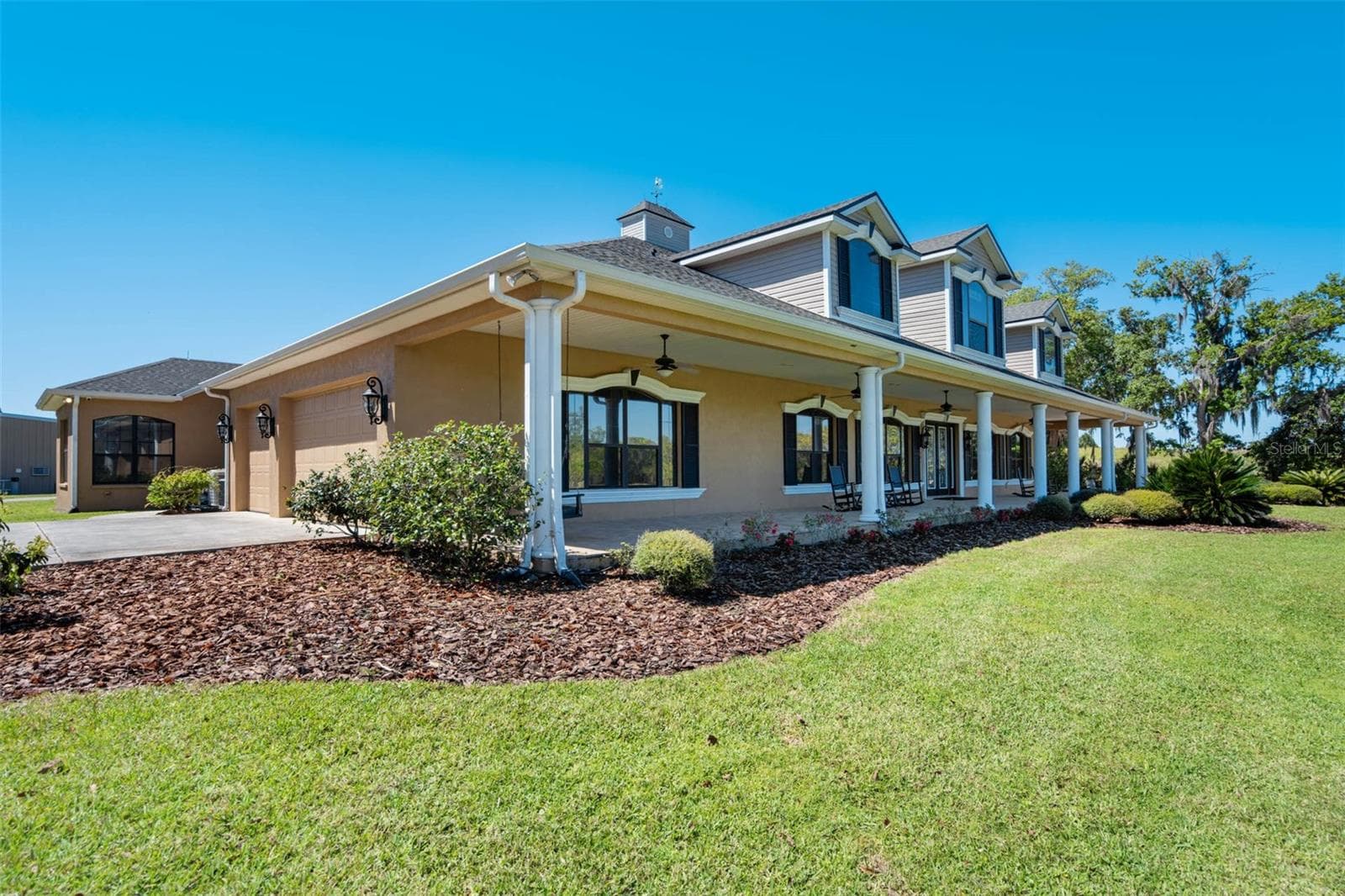 Front Side left with 3 Car Garage - 701 E 60 HWY, PLANT CITY