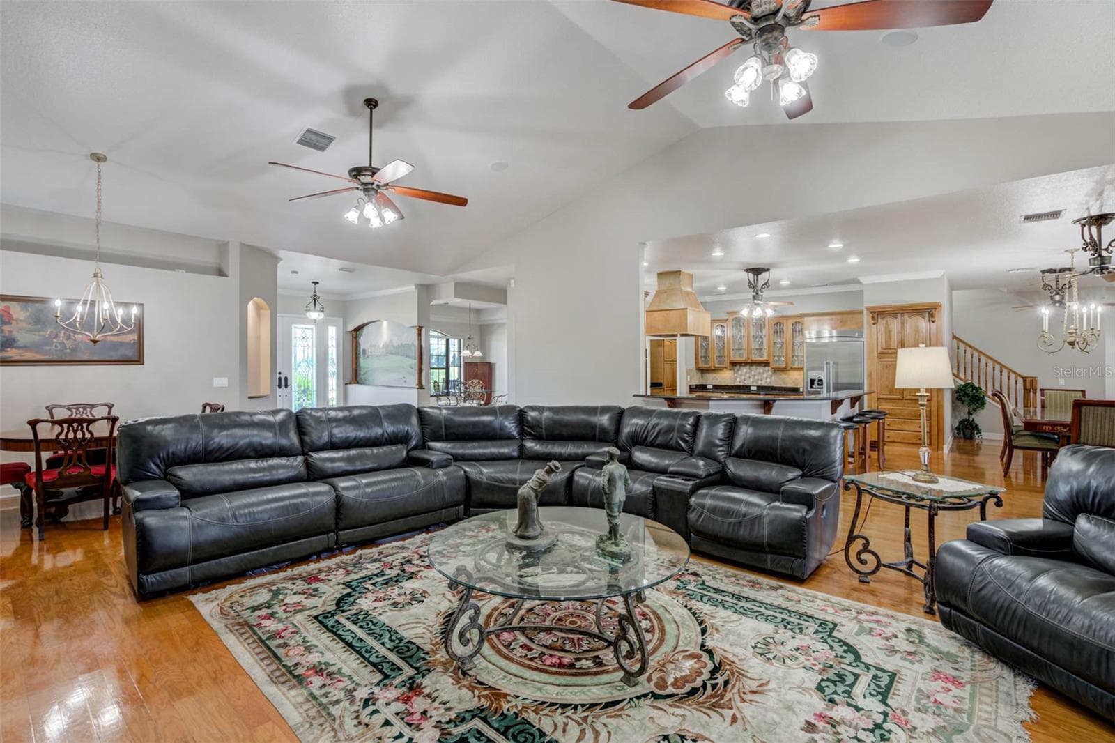 Living area in great room - 701 E 60 HWY, PLANT CITY