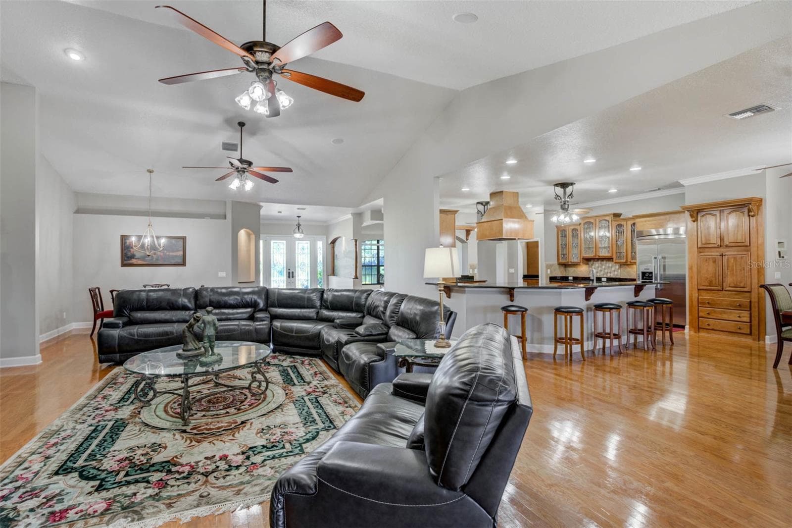 Open floor plan - 701 E 60 HWY, PLANT CITY