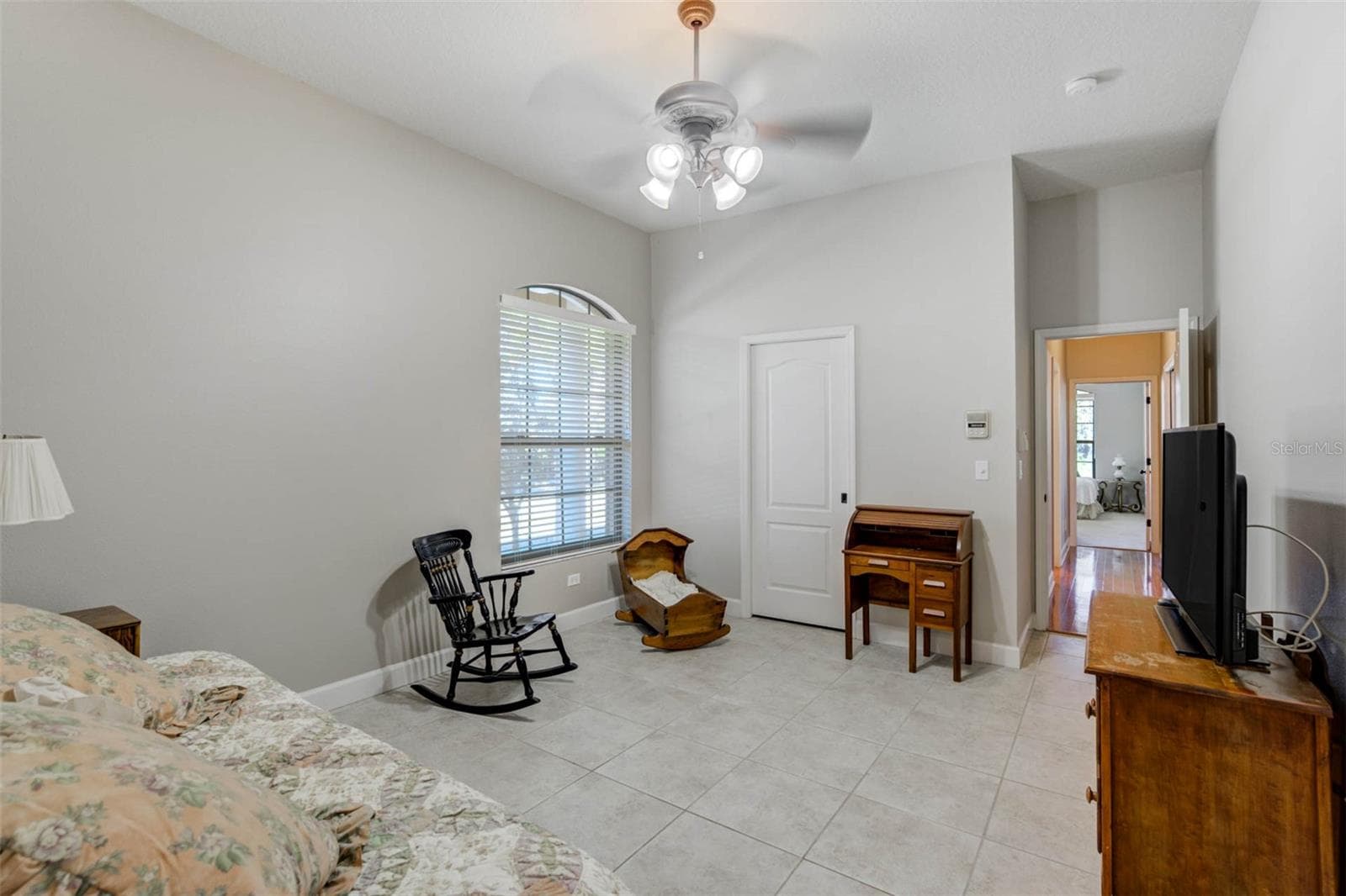Third bedroom with tile floors and walk-in closet - 701 E 60 HWY, PLANT CITY